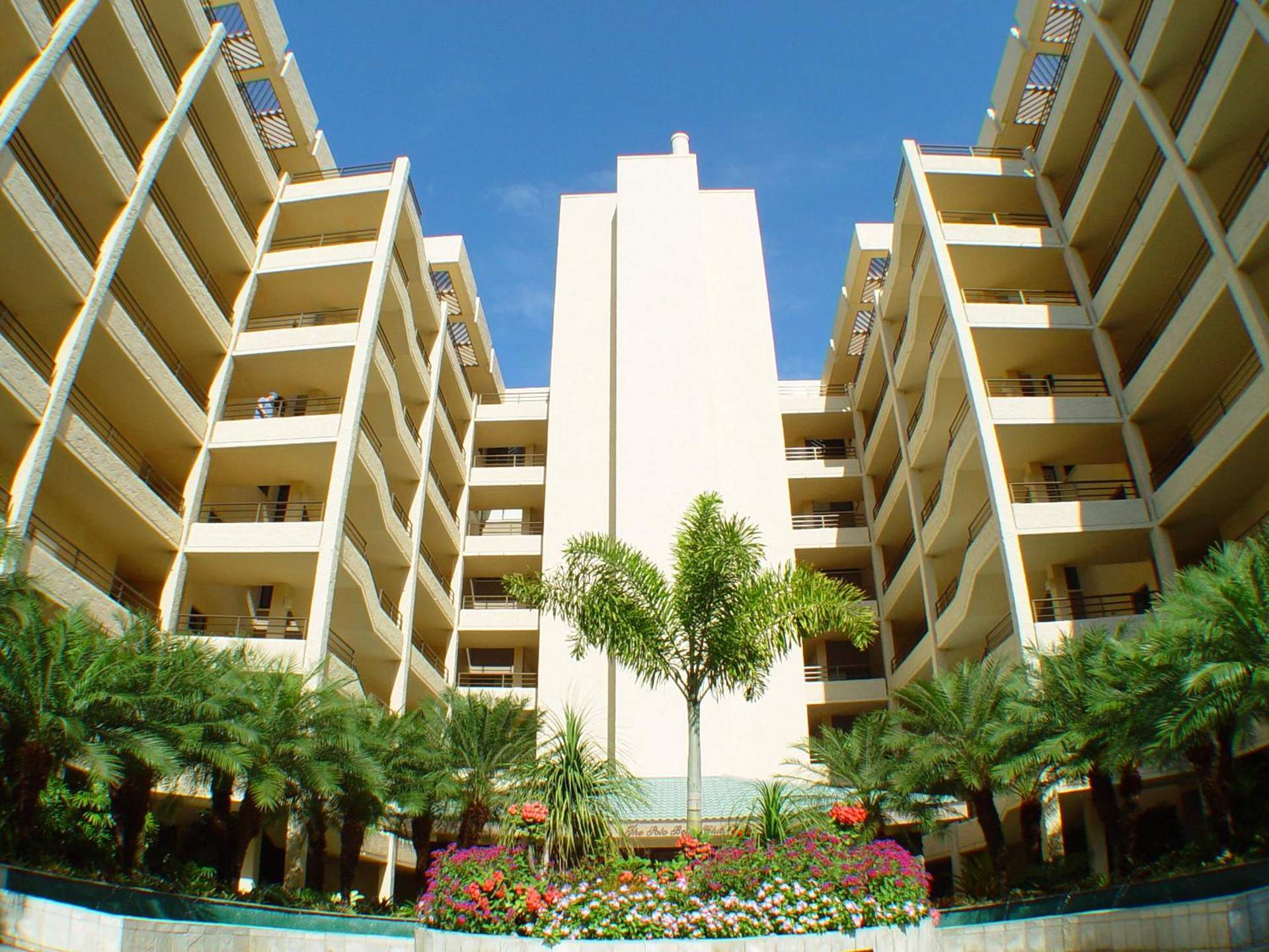 Polo Beach Club