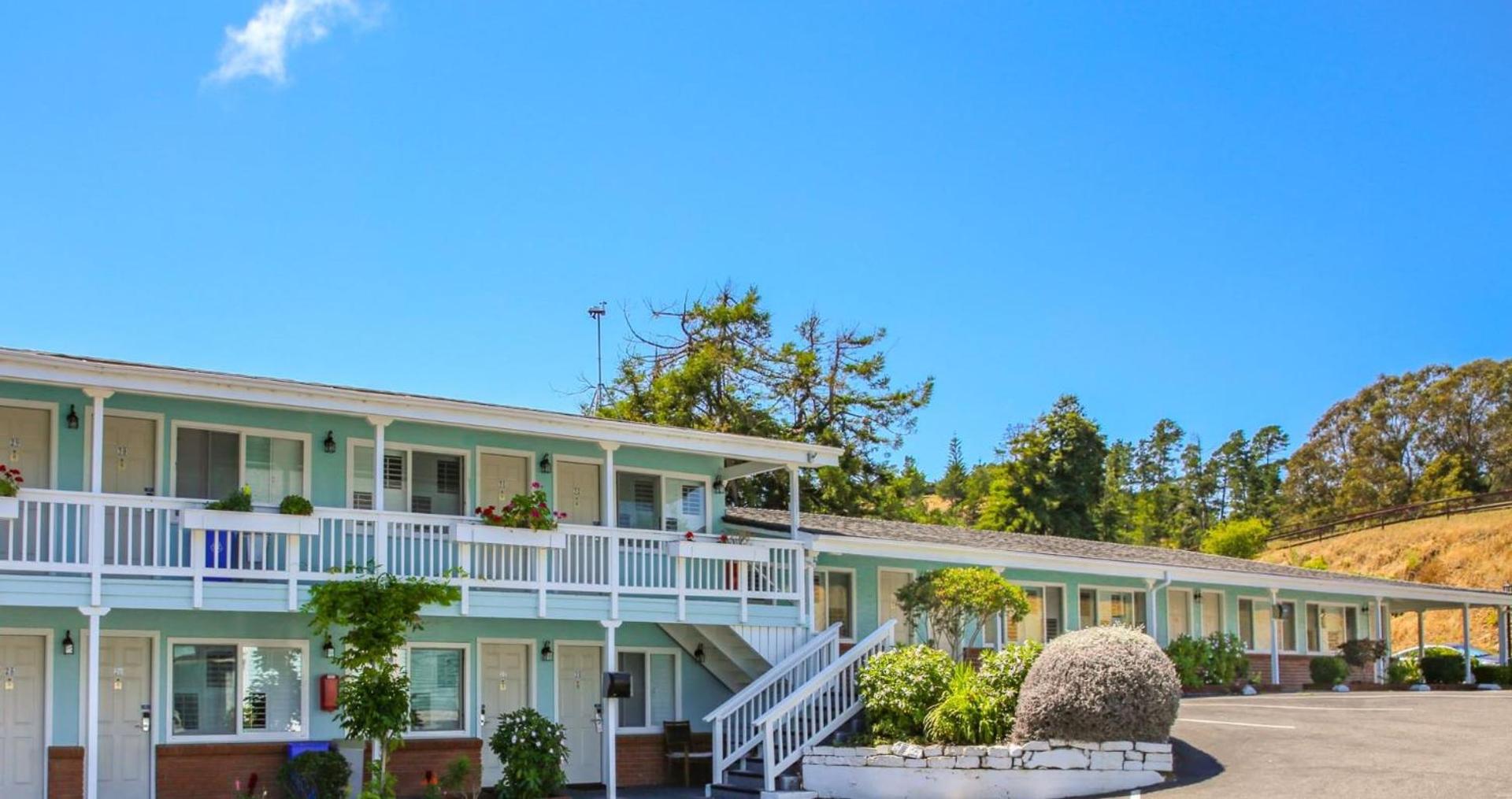 Bluebird Inn — hotel in Cambria