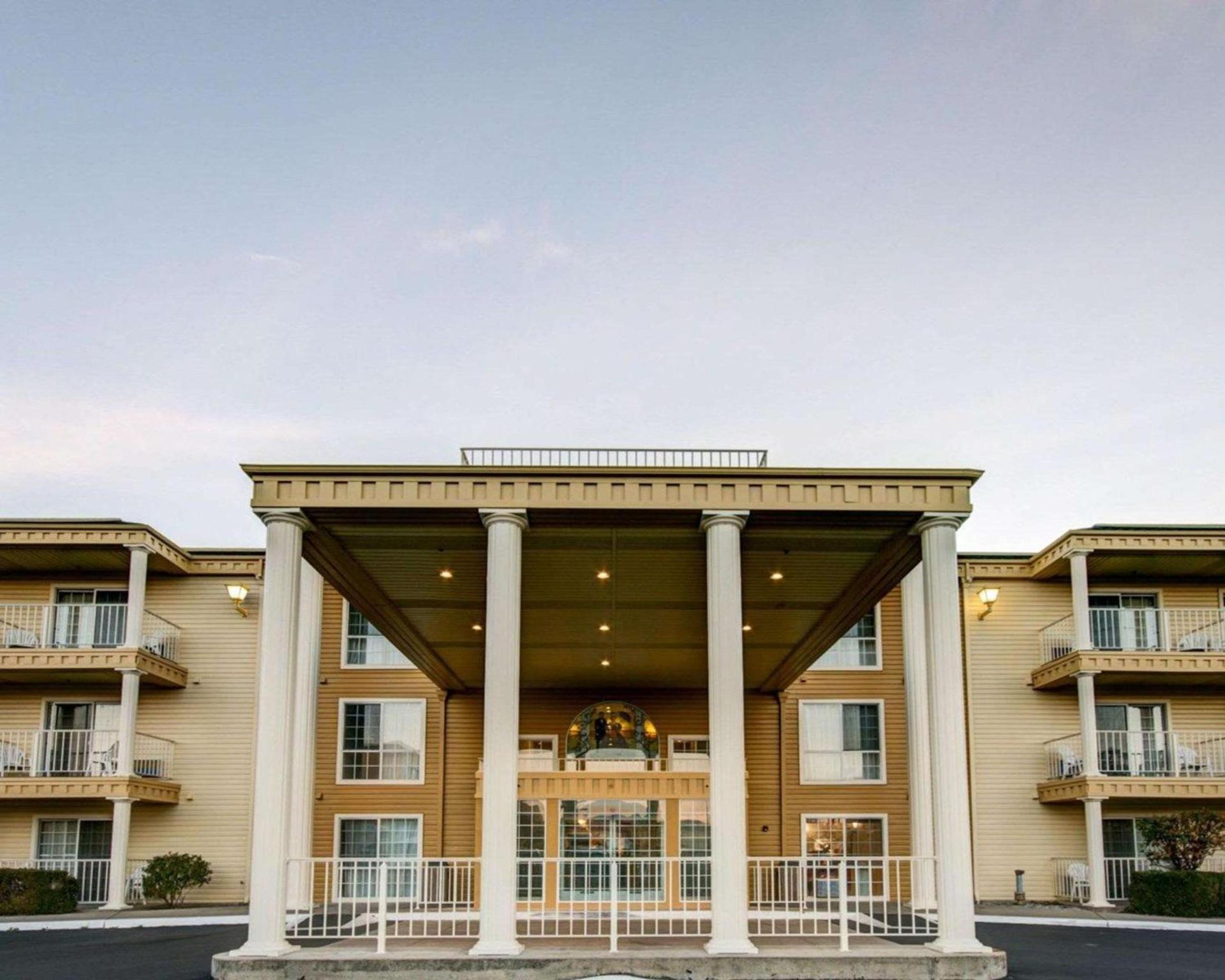 Comfort Inn Redding Near I-5 — hotel in Redding