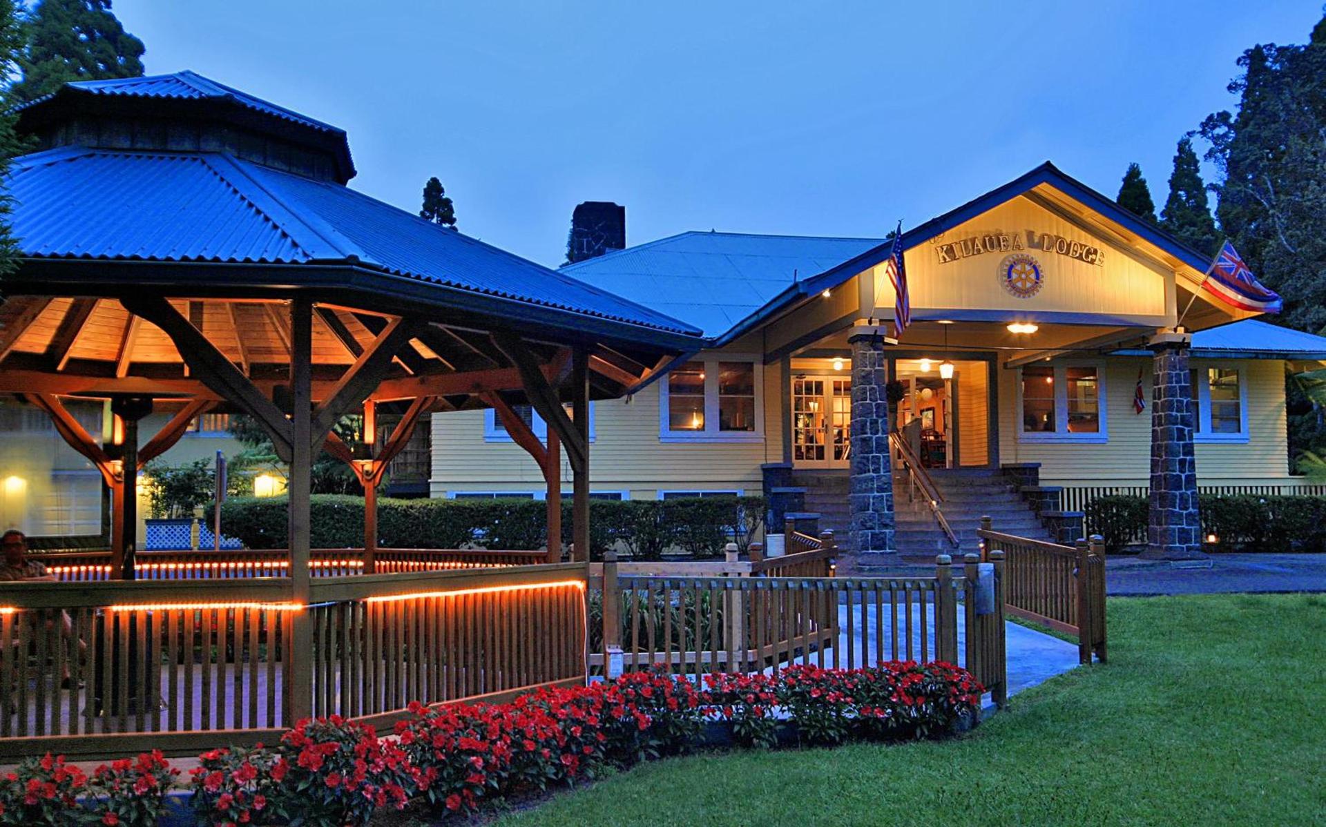 Kilauea Lodge and Restaurant — hotel in Volcano
