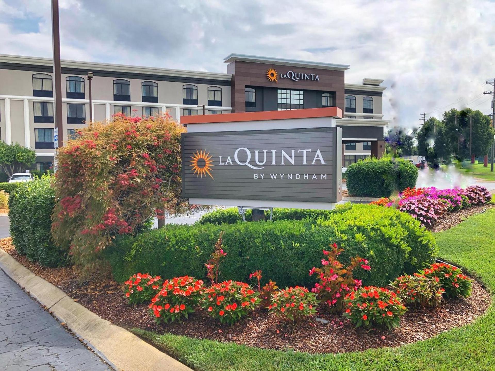 La Quinta by Wyndham Clarksville — hotel in Clarksville