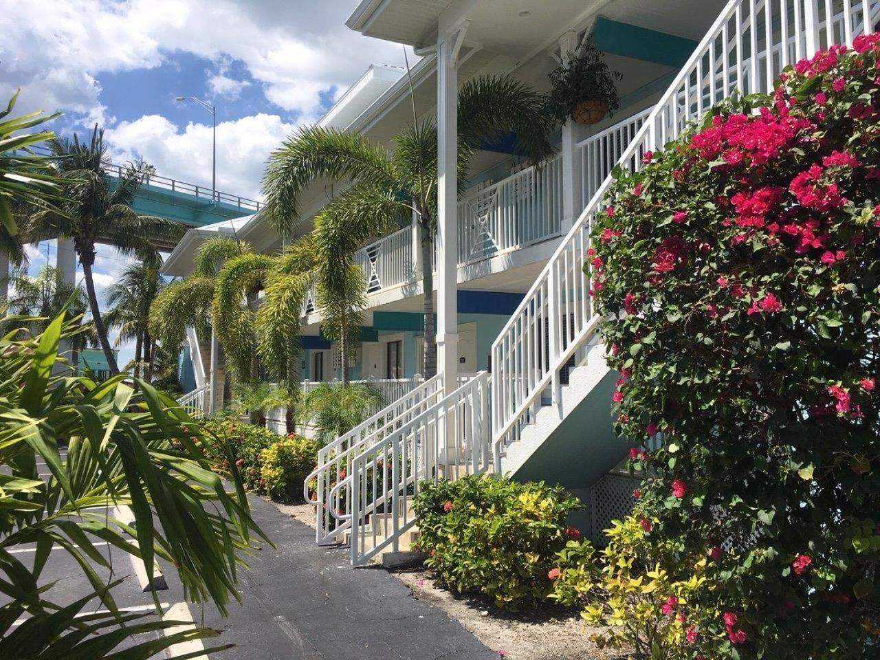 Matanzas Inn