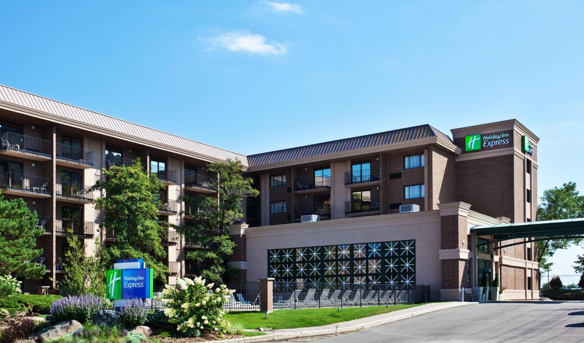 Holiday Inn Express Schaumburg-Rolling Meadows by IHG — hotel in Rolling Meadows