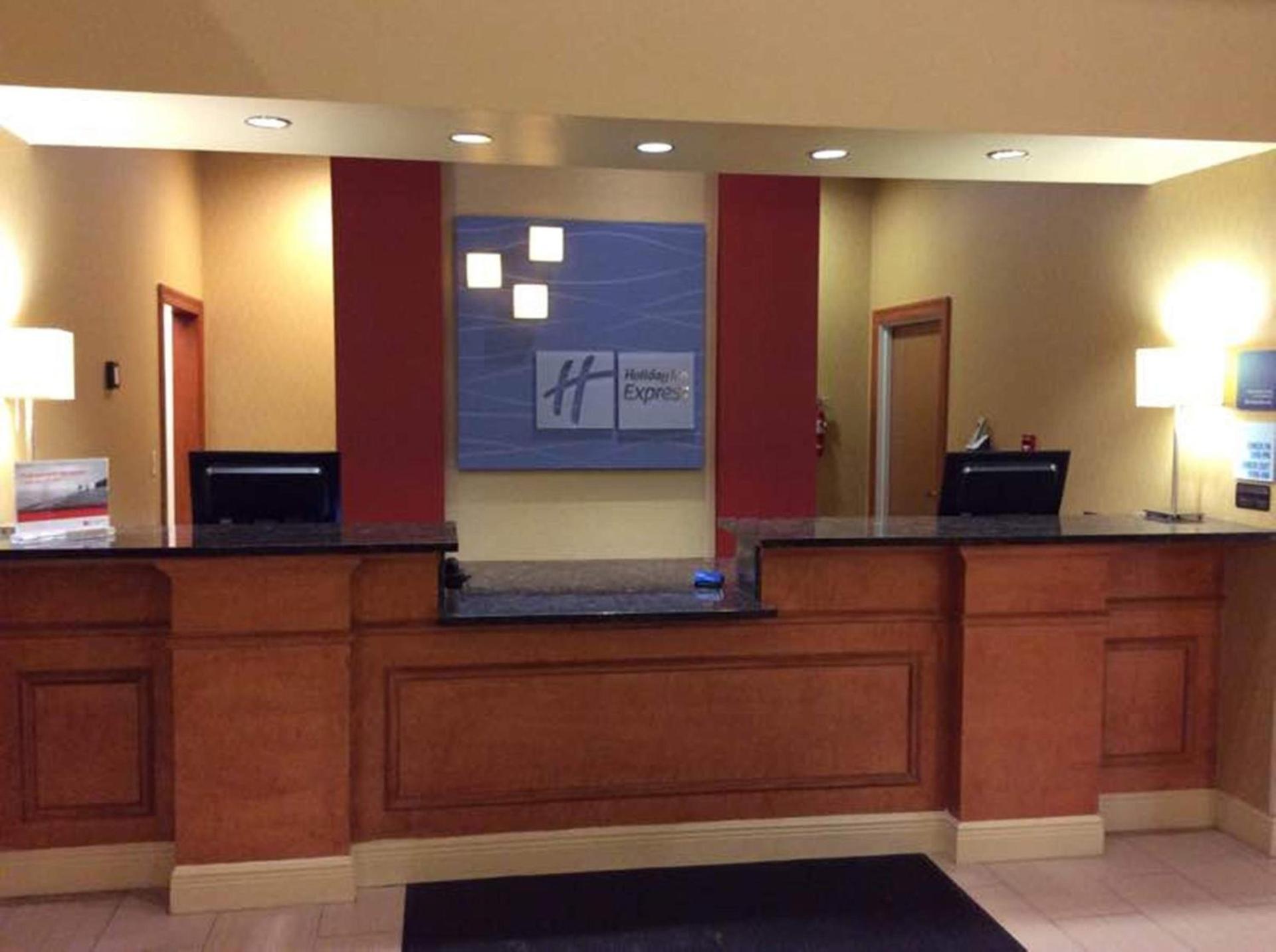 Holiday Inn Express Hotel & Suites Forest by IHG — hotel in Forest