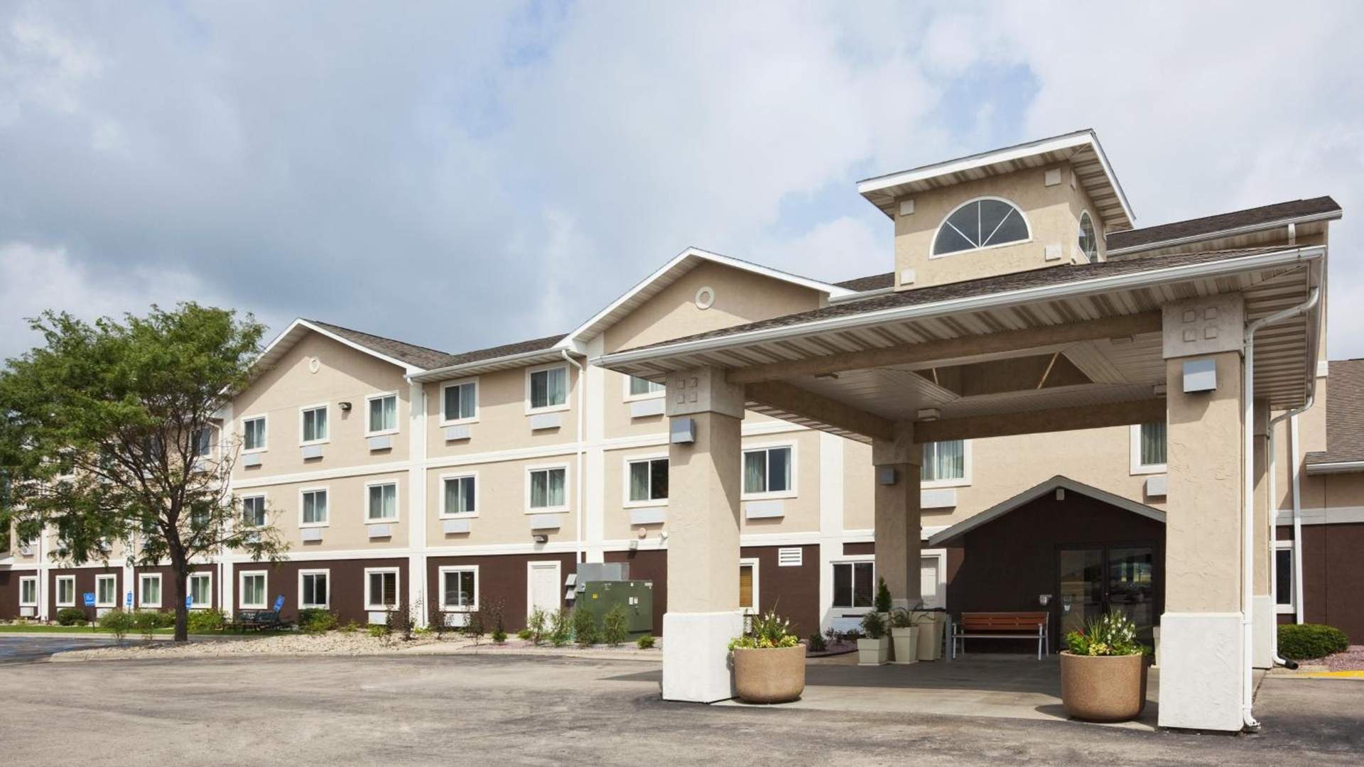 Holiday Inn Express Deforest Madison Area by IHG