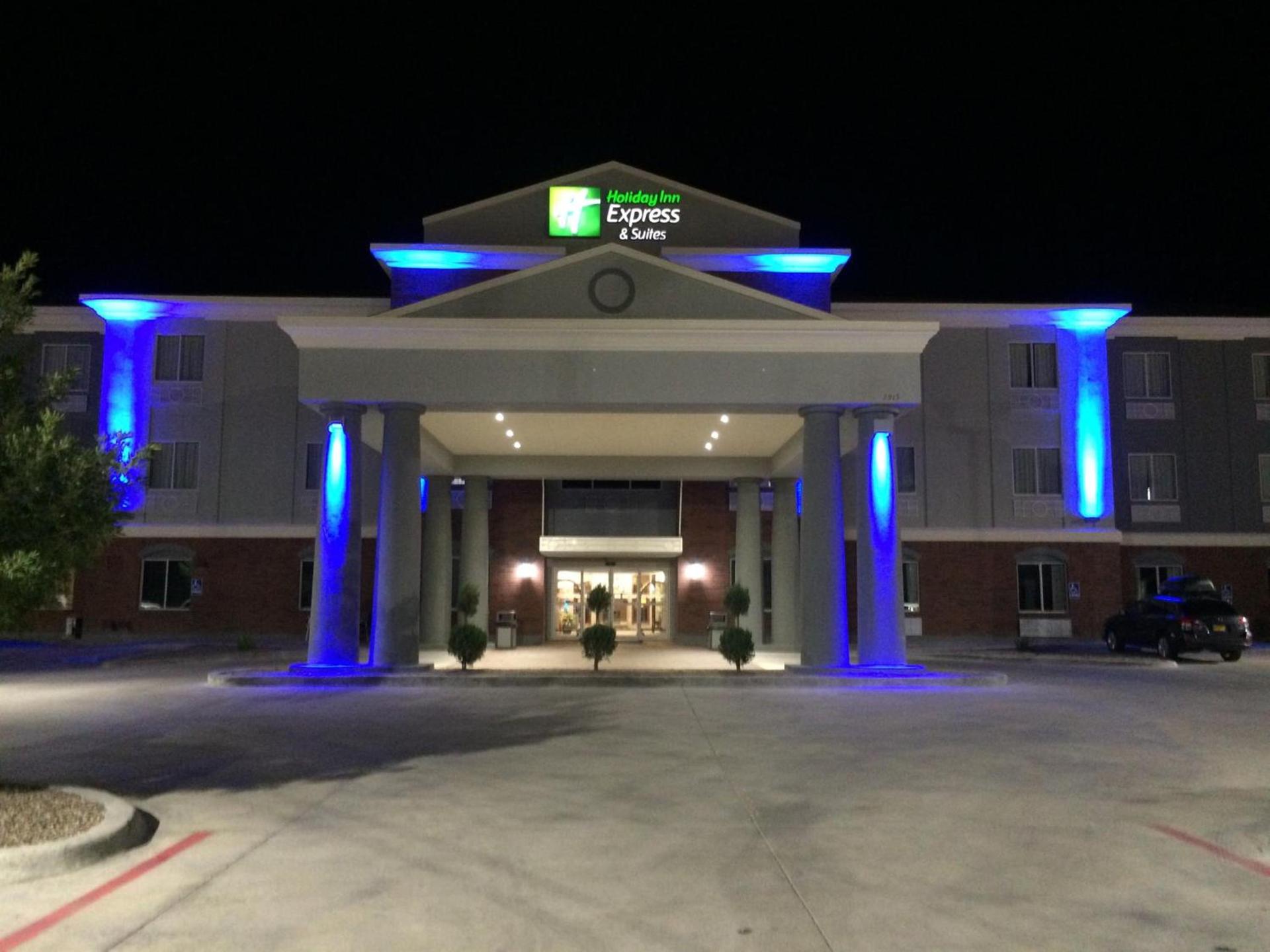 Holiday Inn Express Hotel and Suites Fort Stockton, an IHG Hotel — hotel in Fort Stockton