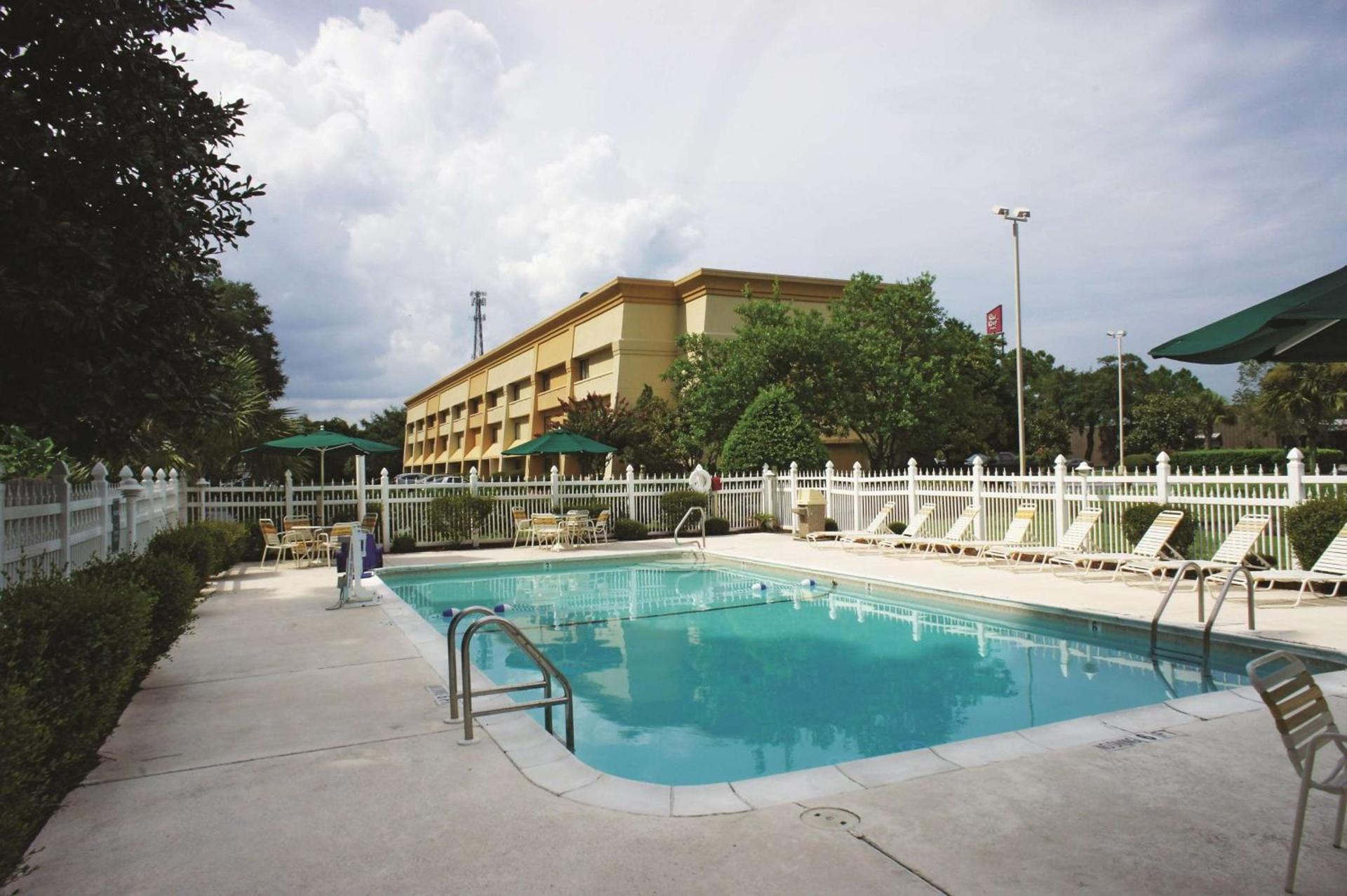Wingate by Wyndham Brunswick GA I-95 — hotel in Brunswick