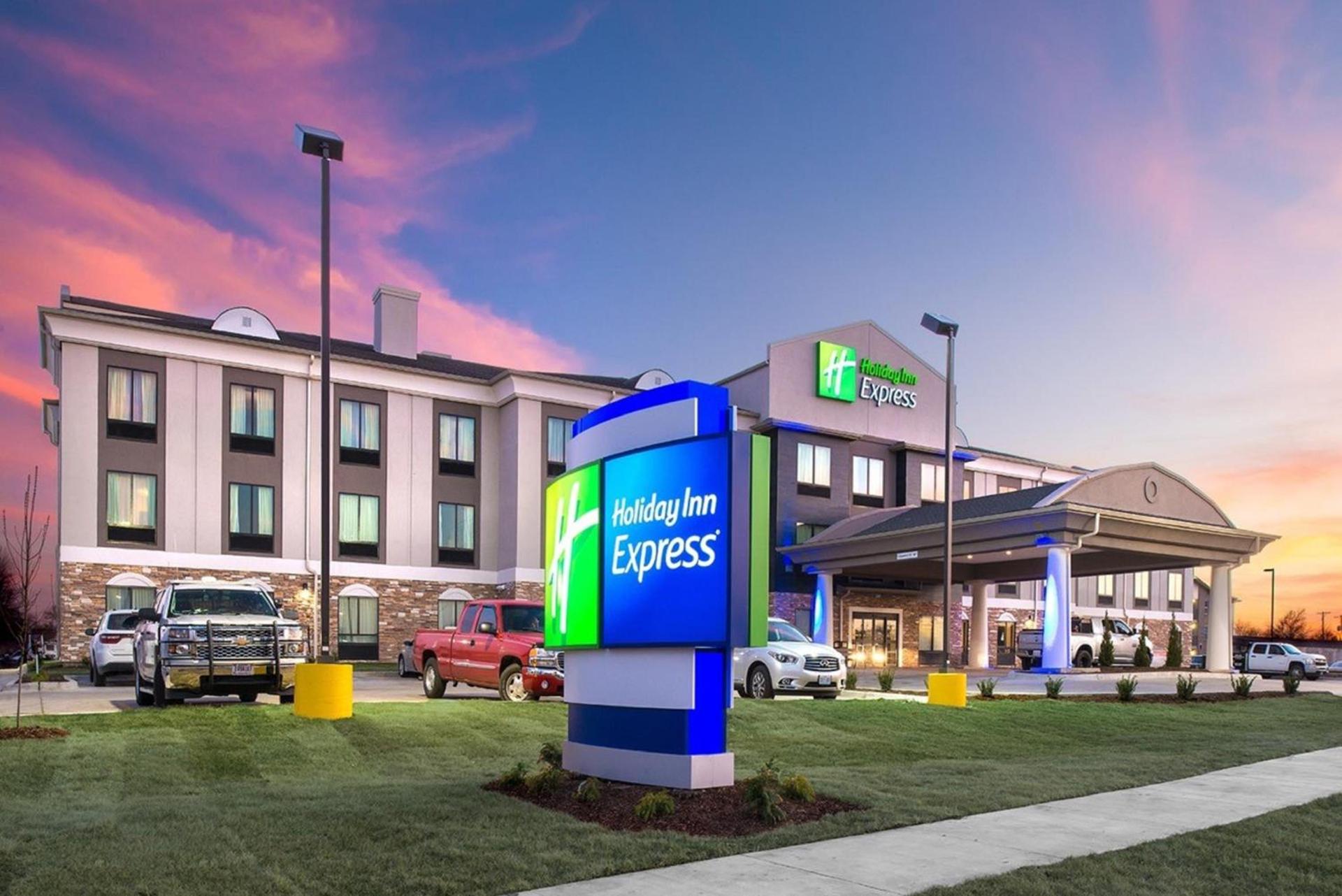 Holiday Inn Express Hutchison by IHG — hotel in Hutchinson