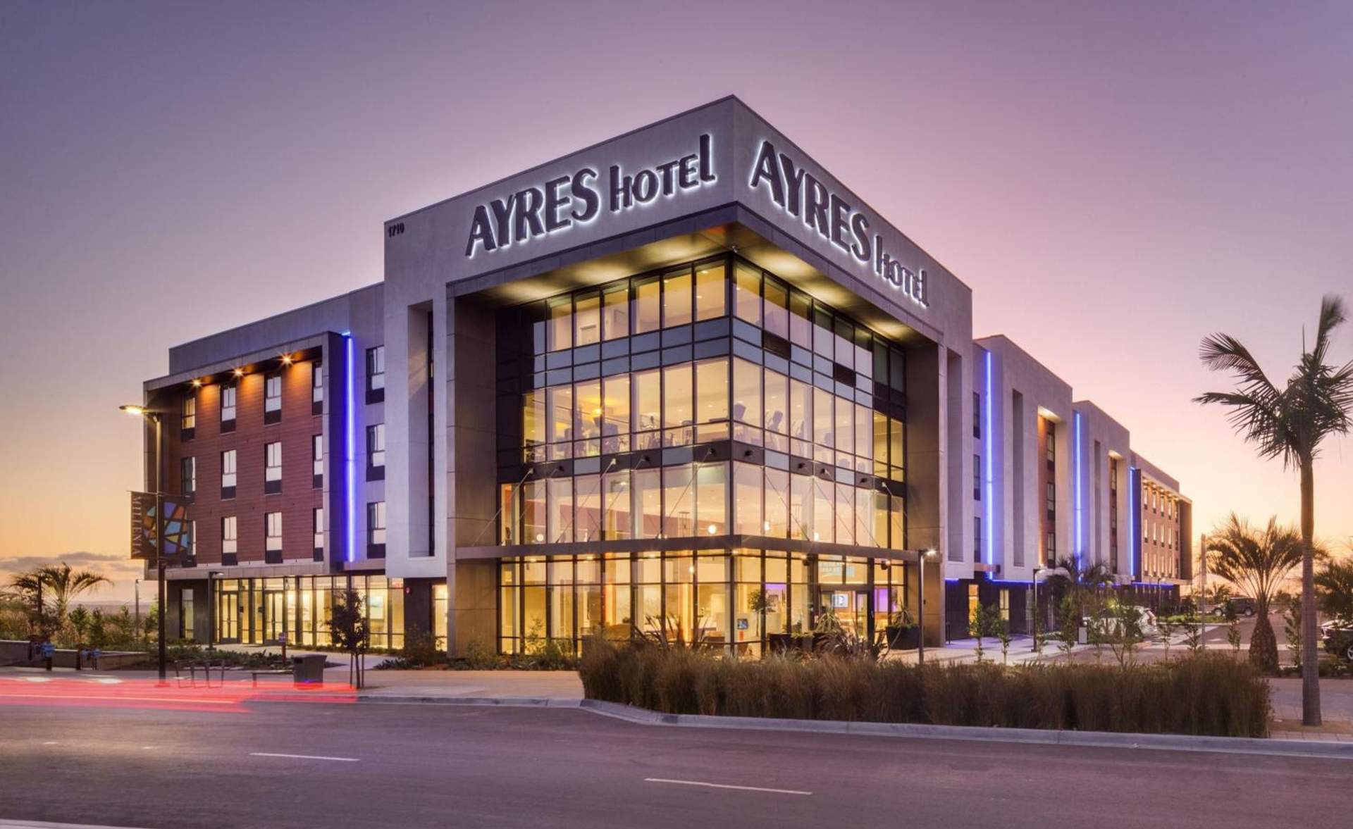 Ayres Hotel San Diego South - Chula Vista