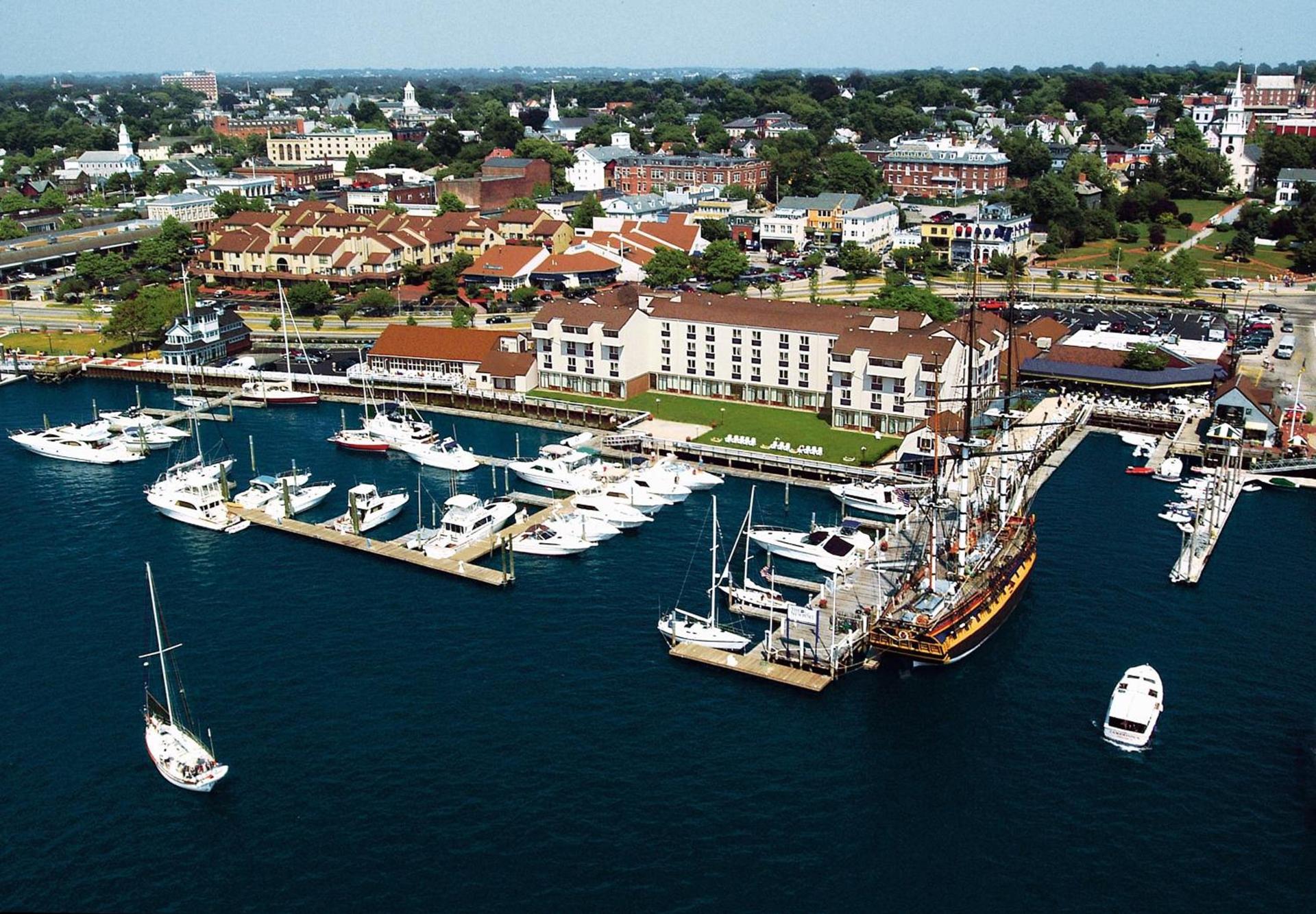 The Newport Harbor Hotel & Marina — hotel in Newport