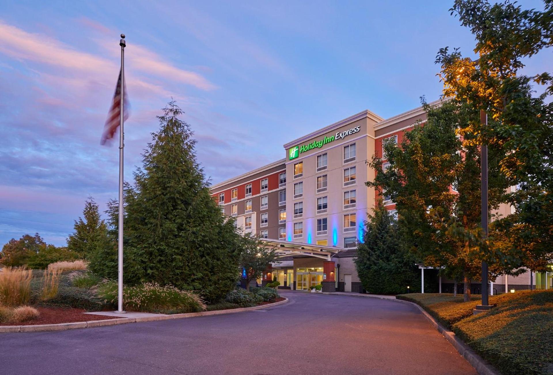 Holiday Inn Express : Eugene - Springfield by IHG — hotel in Springfield