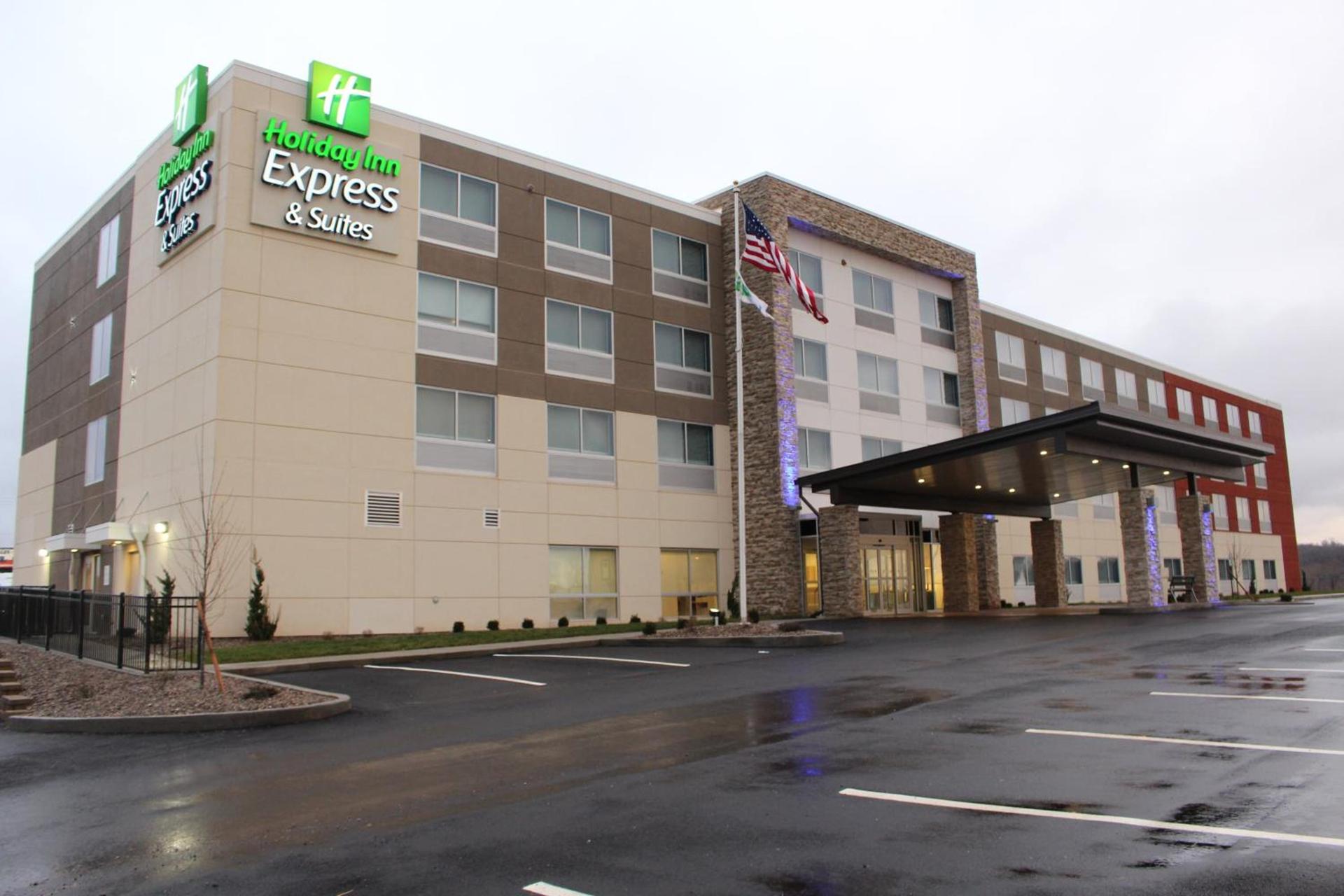 Holiday Inn Express & Suites - Marietta by IHG — hotel in Marietta