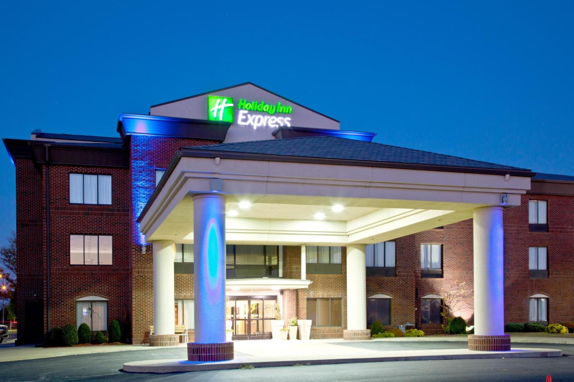 Holiday Inn Express & Suites Shelbyville by IHG — hotel in Shelbyville