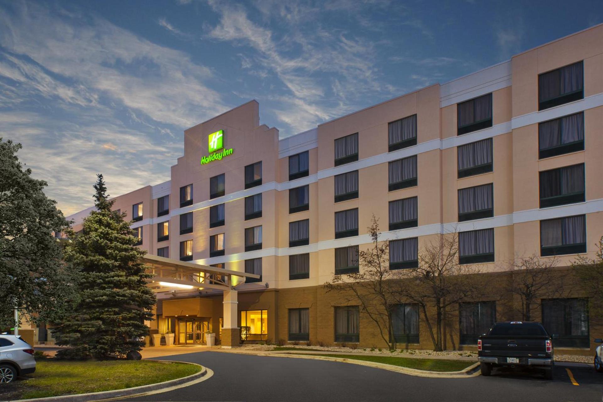 Holiday Inn & Suites Bolingbrook by IHG — hotel in Bolingbrook