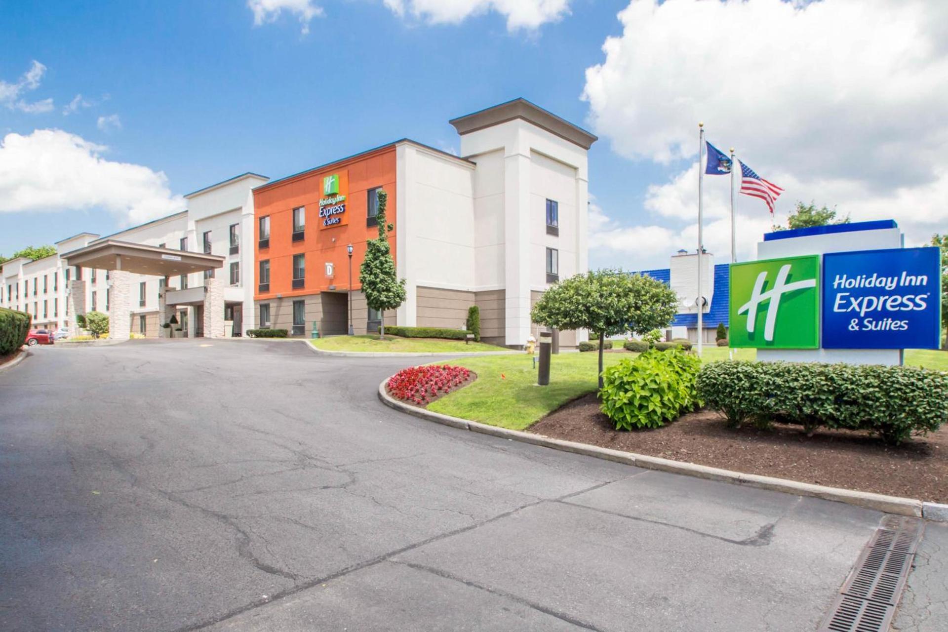 Holiday Inn Express & Suites - Albany Airport - Wolf Road by IHG — hotel in Albany