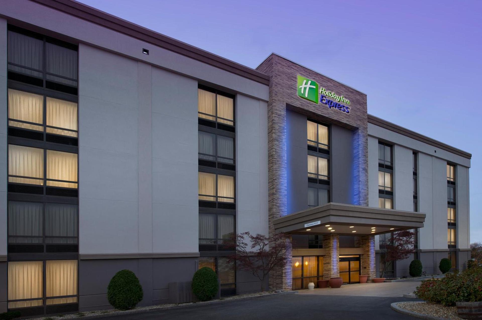 Holiday Inn Express Boston North-Woburn by IHG — hotel in Woburn