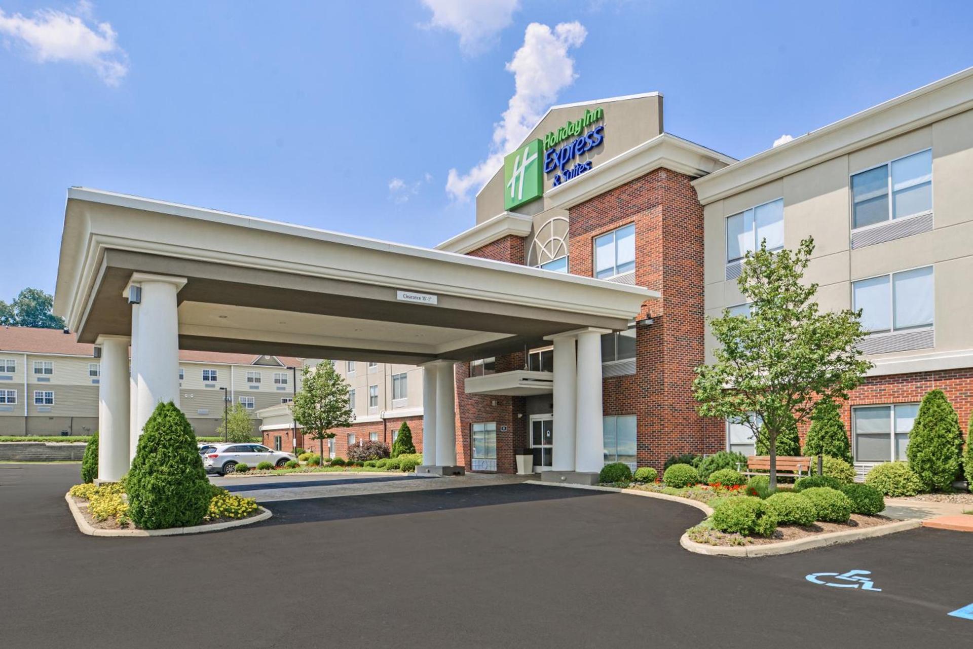 Holiday Inn Express Mineral Wells by IHG — hotel in Parkersburg