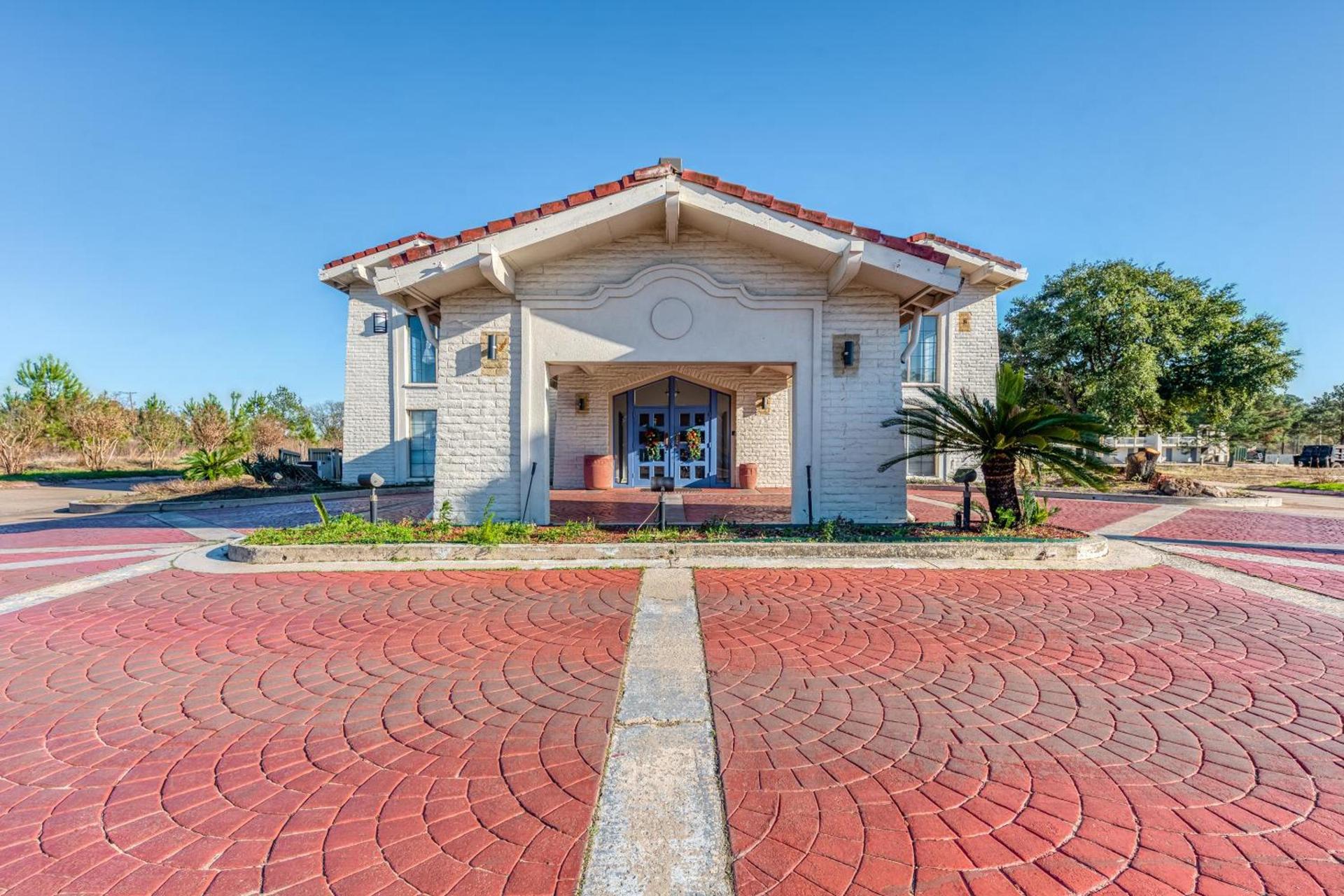 Baymont by Wyndham Nacogdoches Near University — hotel in Nacogdoches