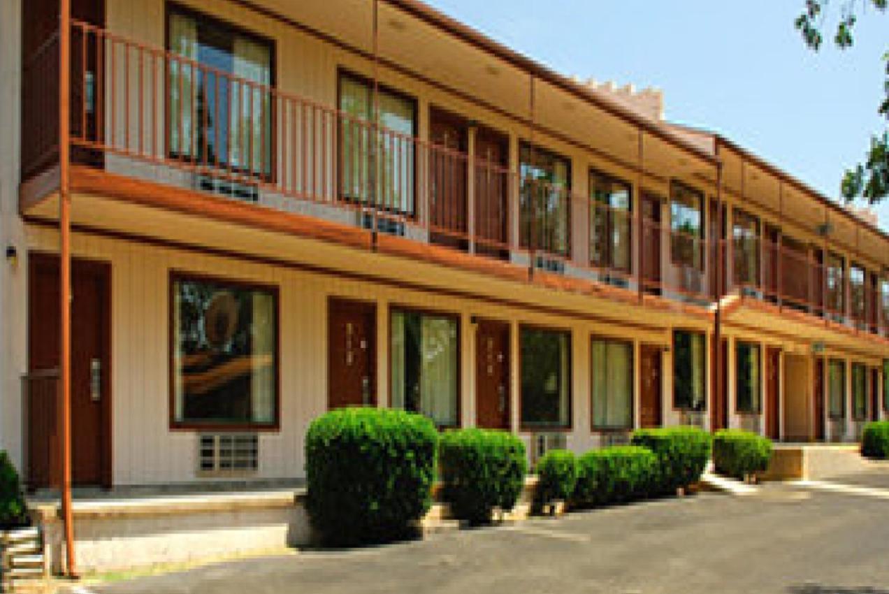 The Parkwood Inn & Suites — hotel in Mountain View