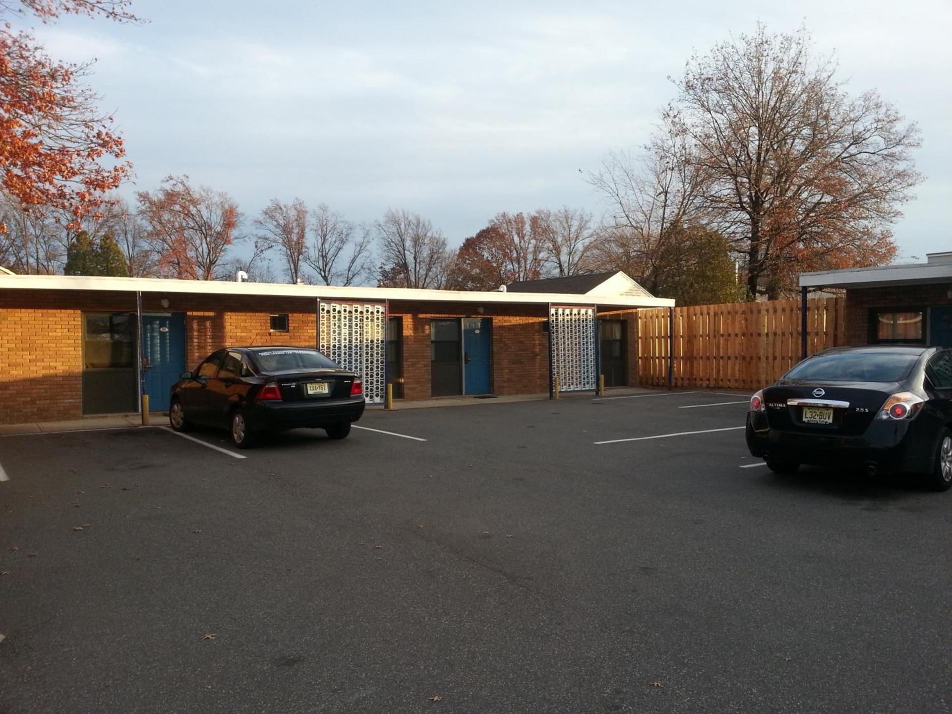 Americana Motel — hotel in Avenel