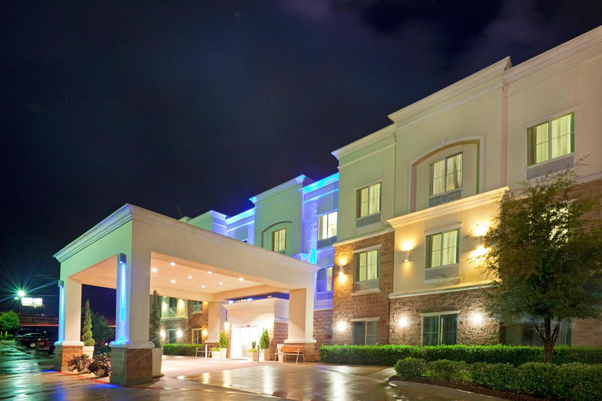 Holiday Inn Express Hotel & Suites Decatur, TX by IHG — hotel in Decatur