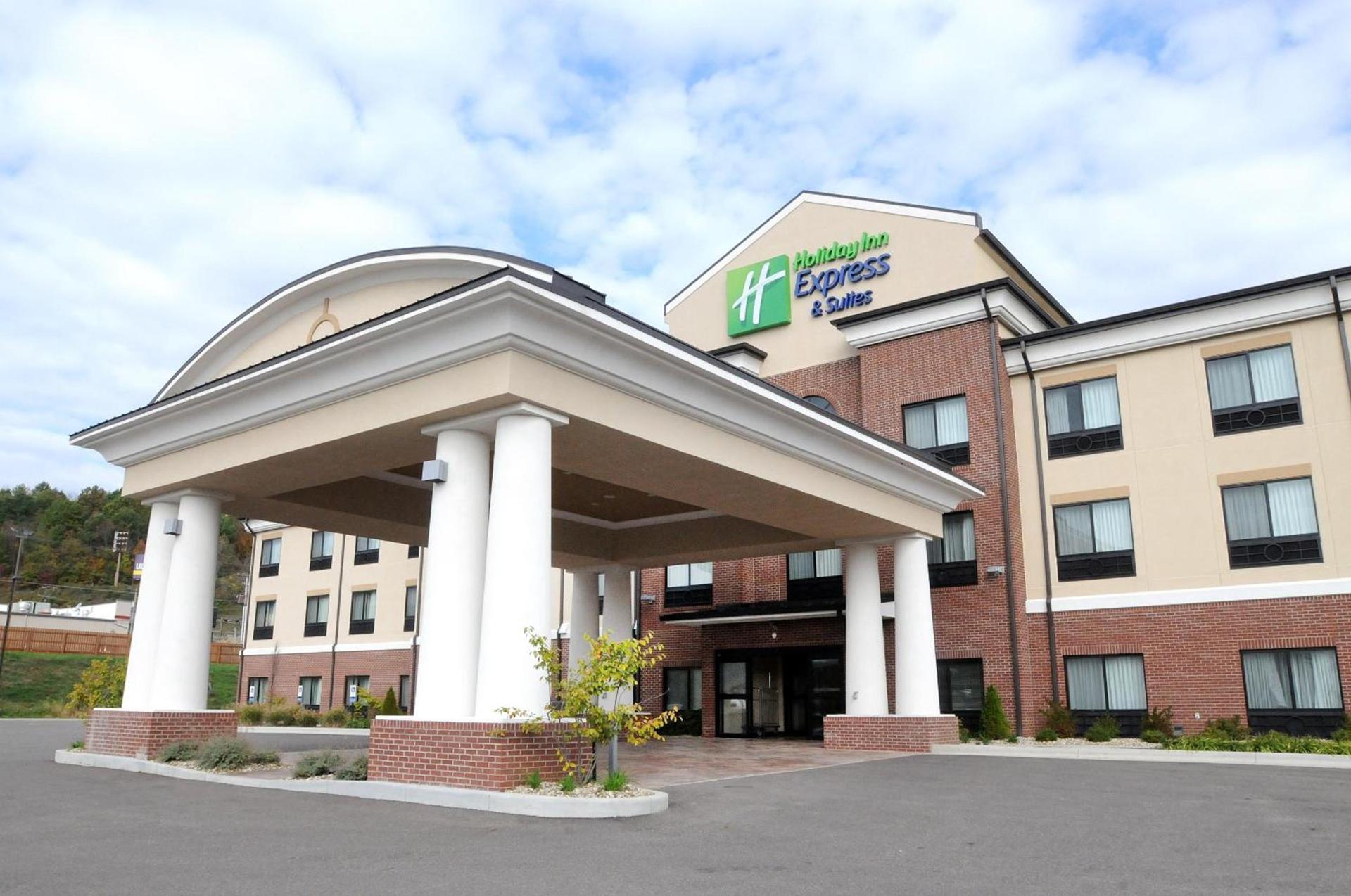 Holiday Inn Express & Suites Cambridge by IHG — hotel in Cambridge
