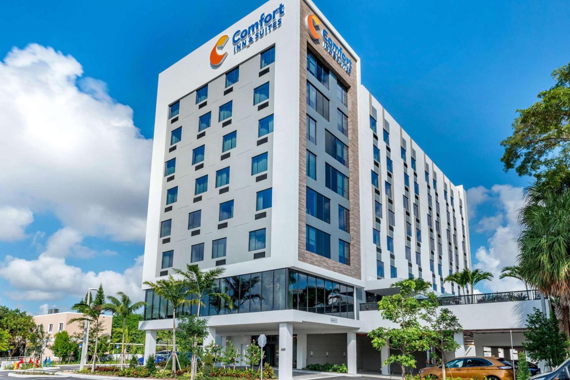 Comfort Inn & Suites Miami International Airport — hotel in Miami