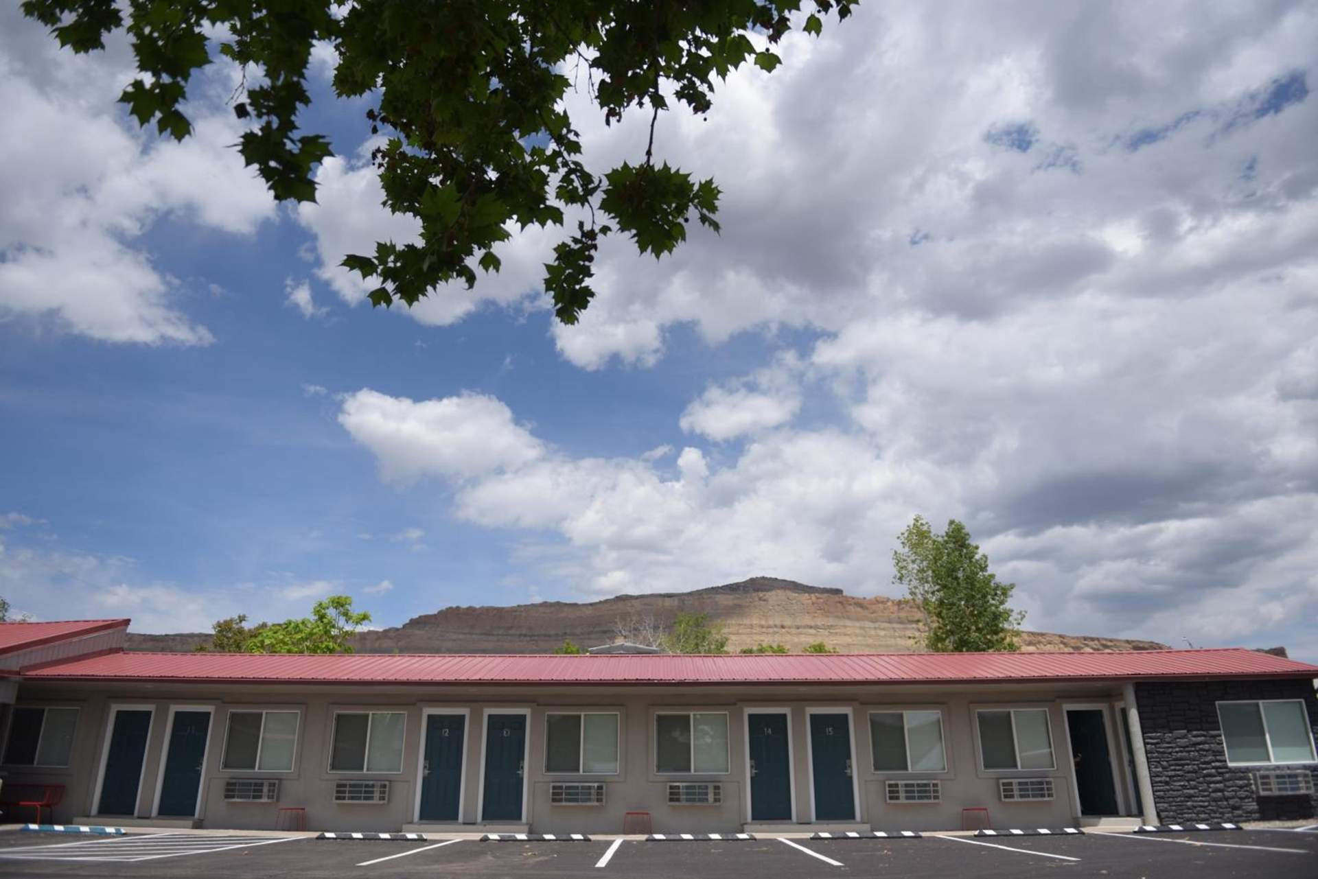 Spoke and Vine Motel