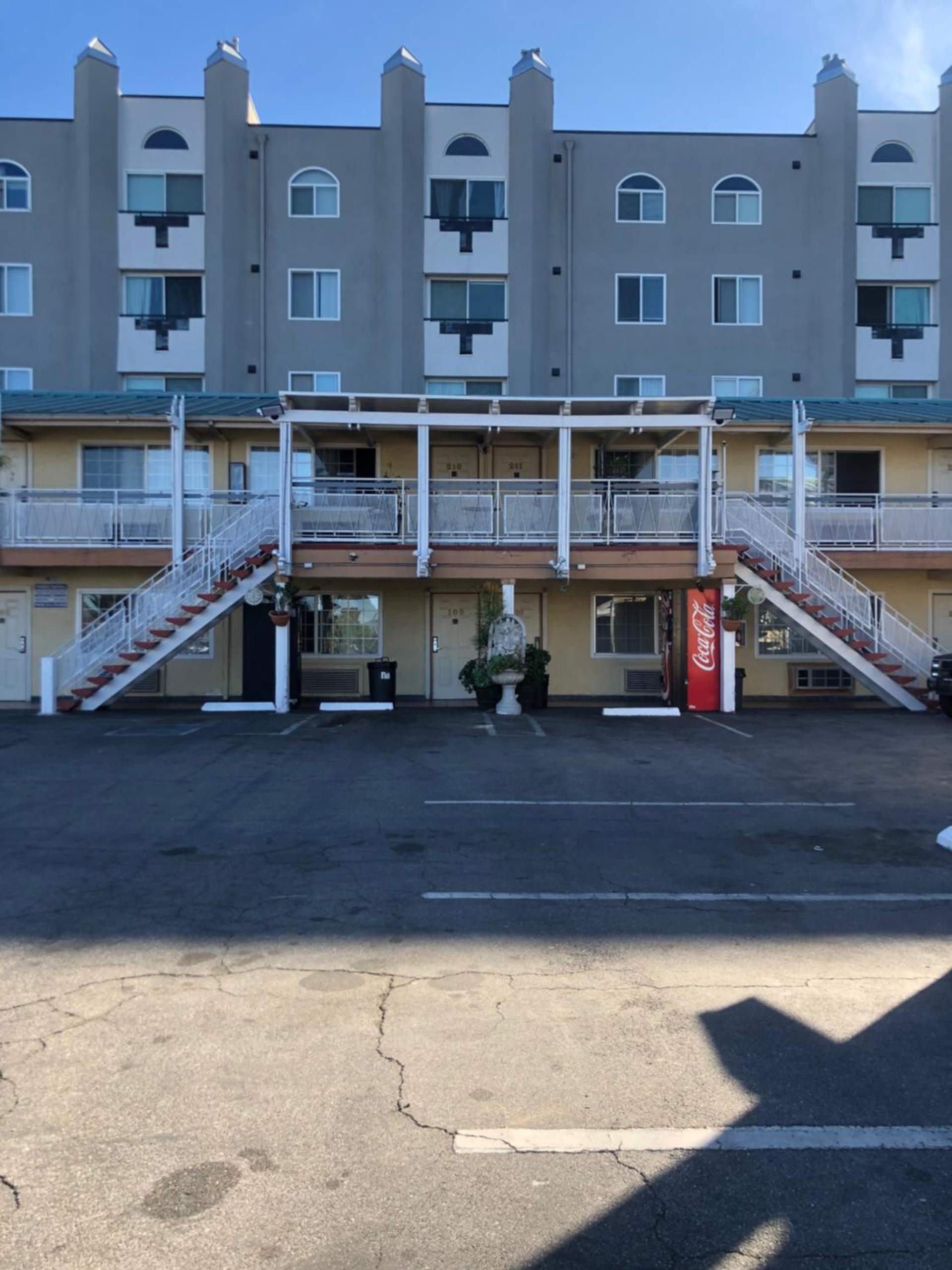 777 Motor Inn
