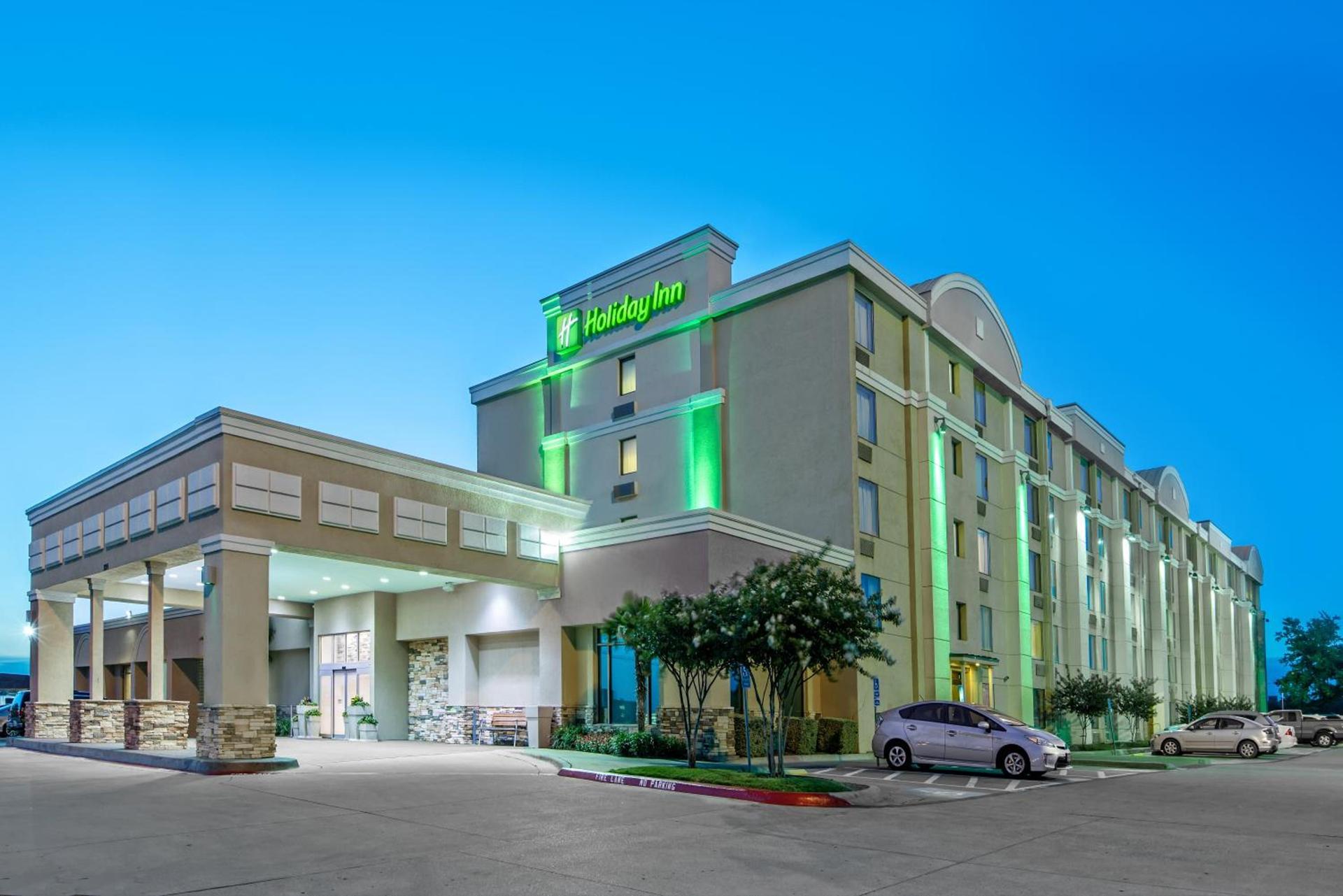 Kozy Hotel Dallas DFW Airport Area West — hotel in Bedford