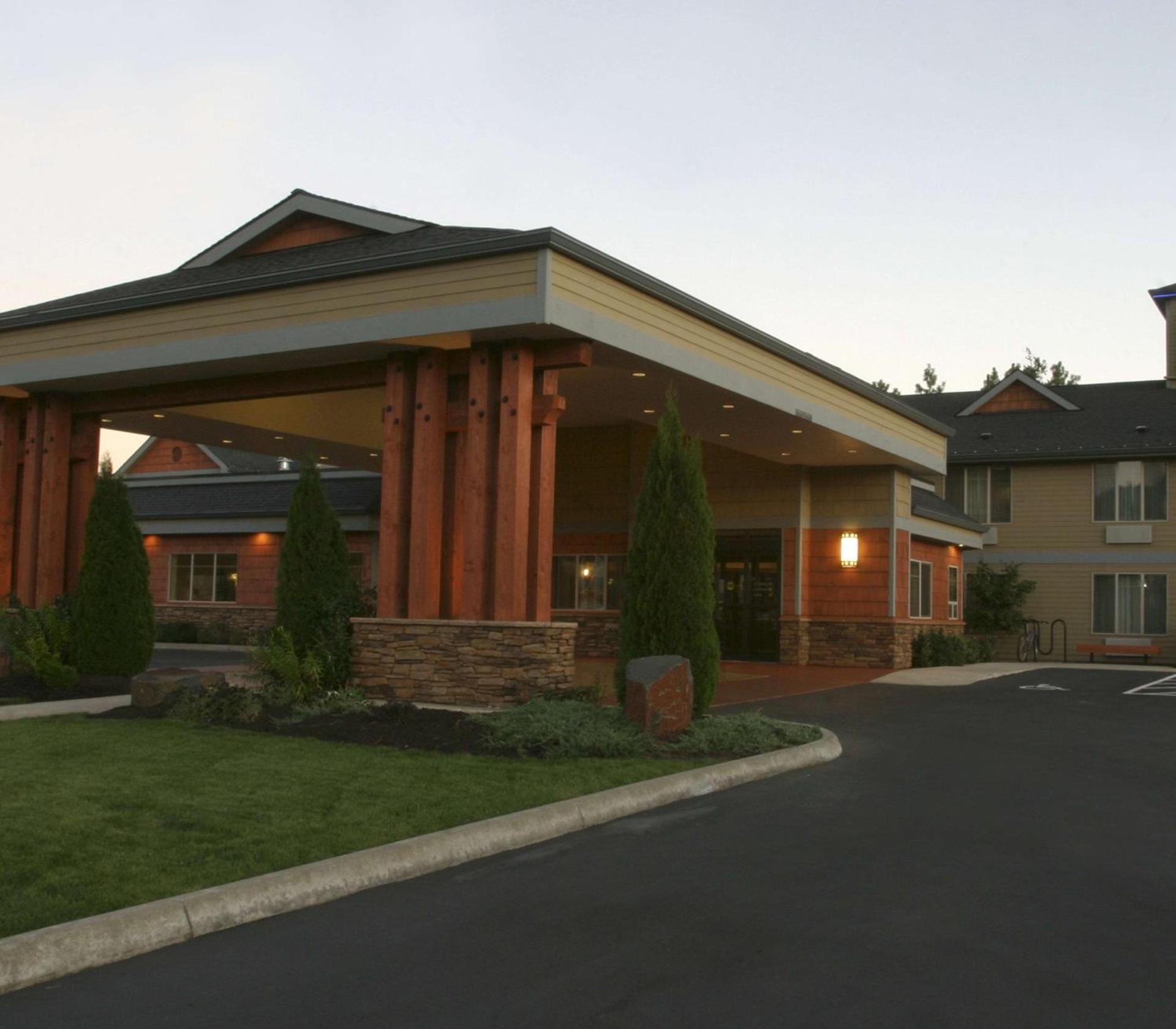 Best Western Snowcap Lodge — hotel in Cle Elum