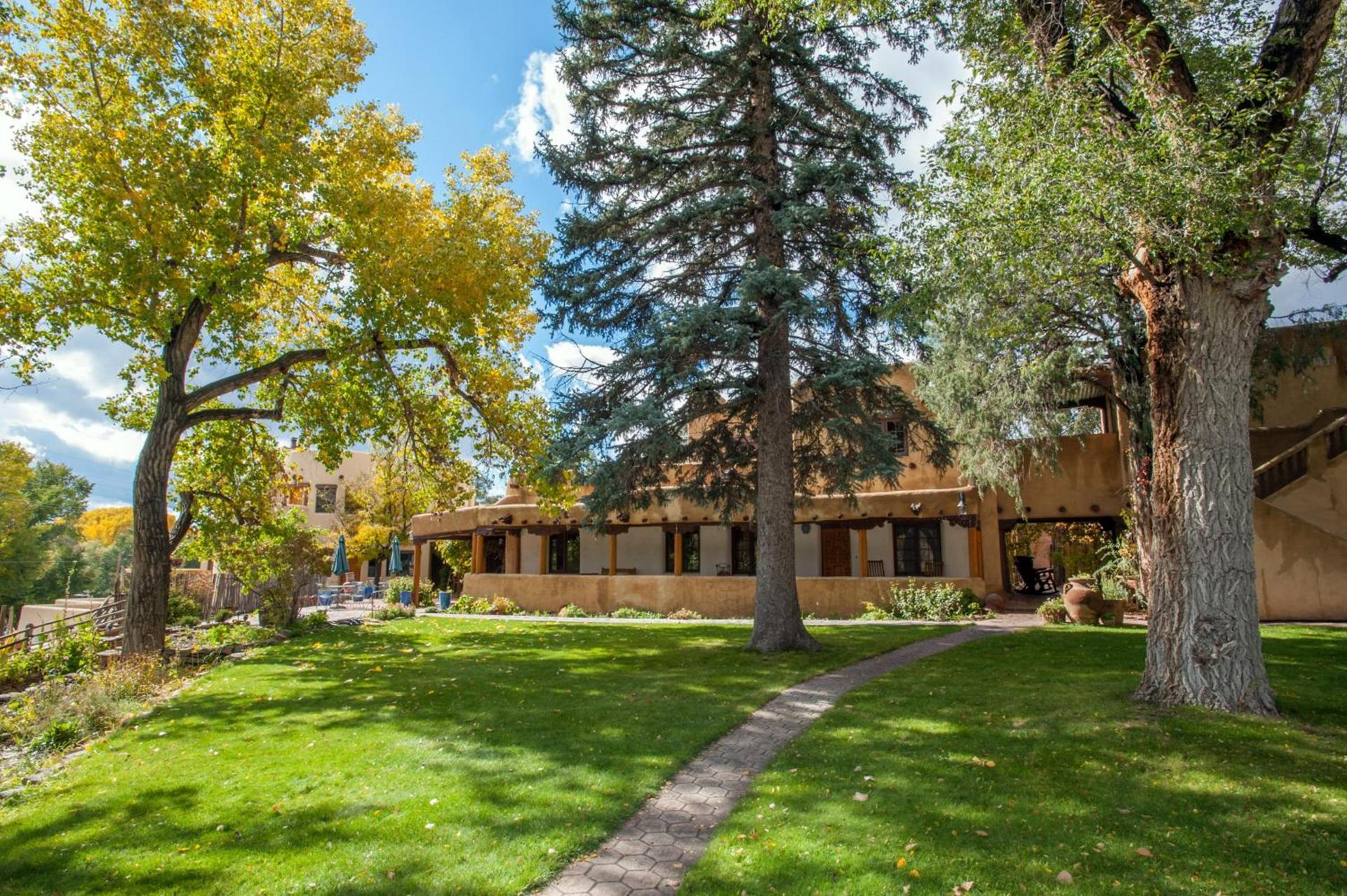 Inn on La Loma Plaza — hotel in Taos