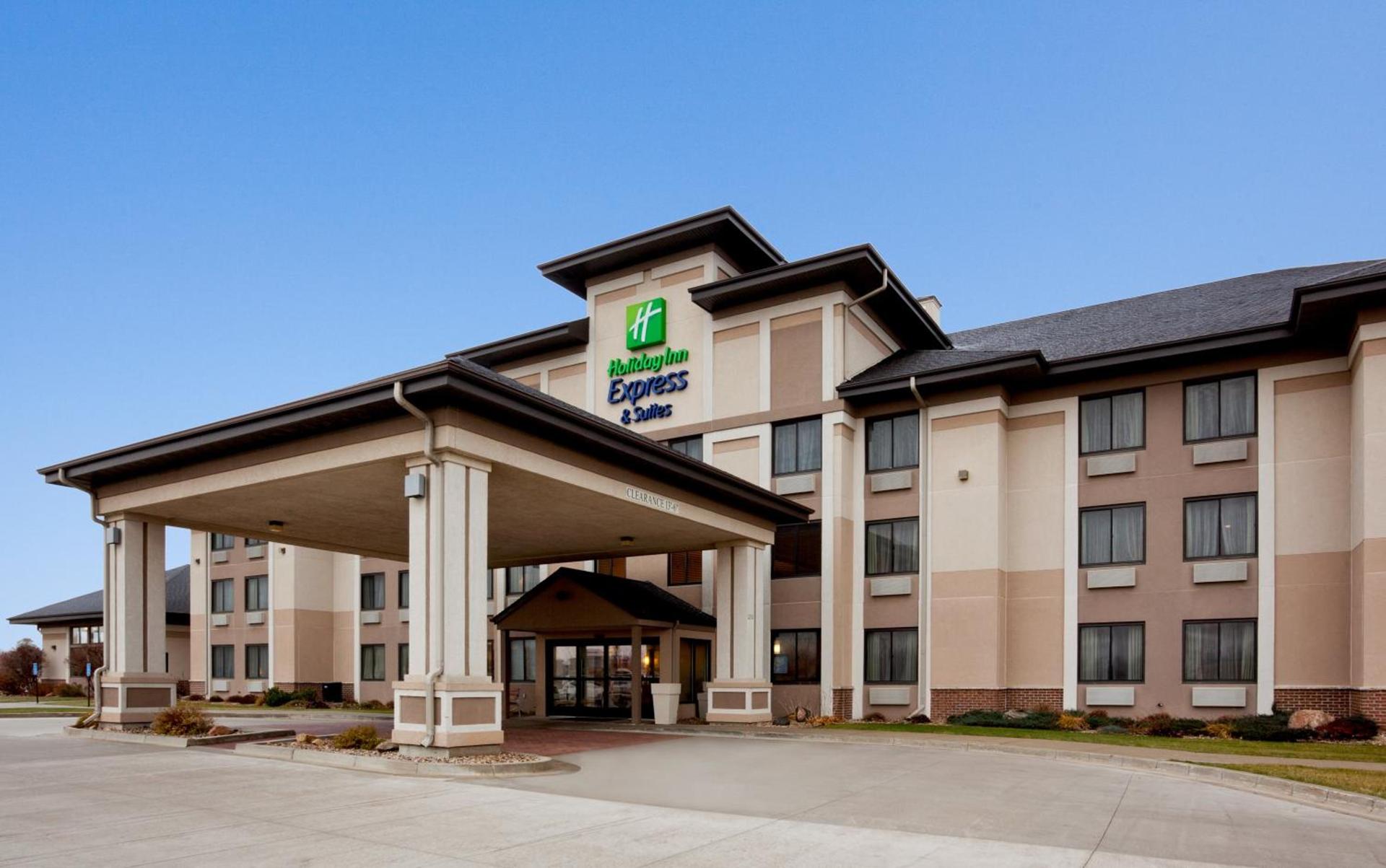Holiday Inn Express & Suites - Worthington by IHG — hotel in Worthington