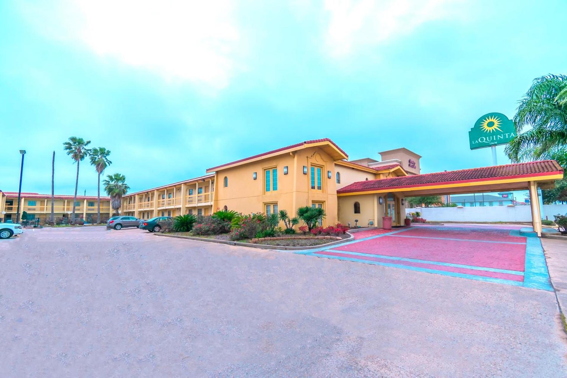 La Quinta Inn by Wyndham Clute Lake Jackson — hotel in Clute