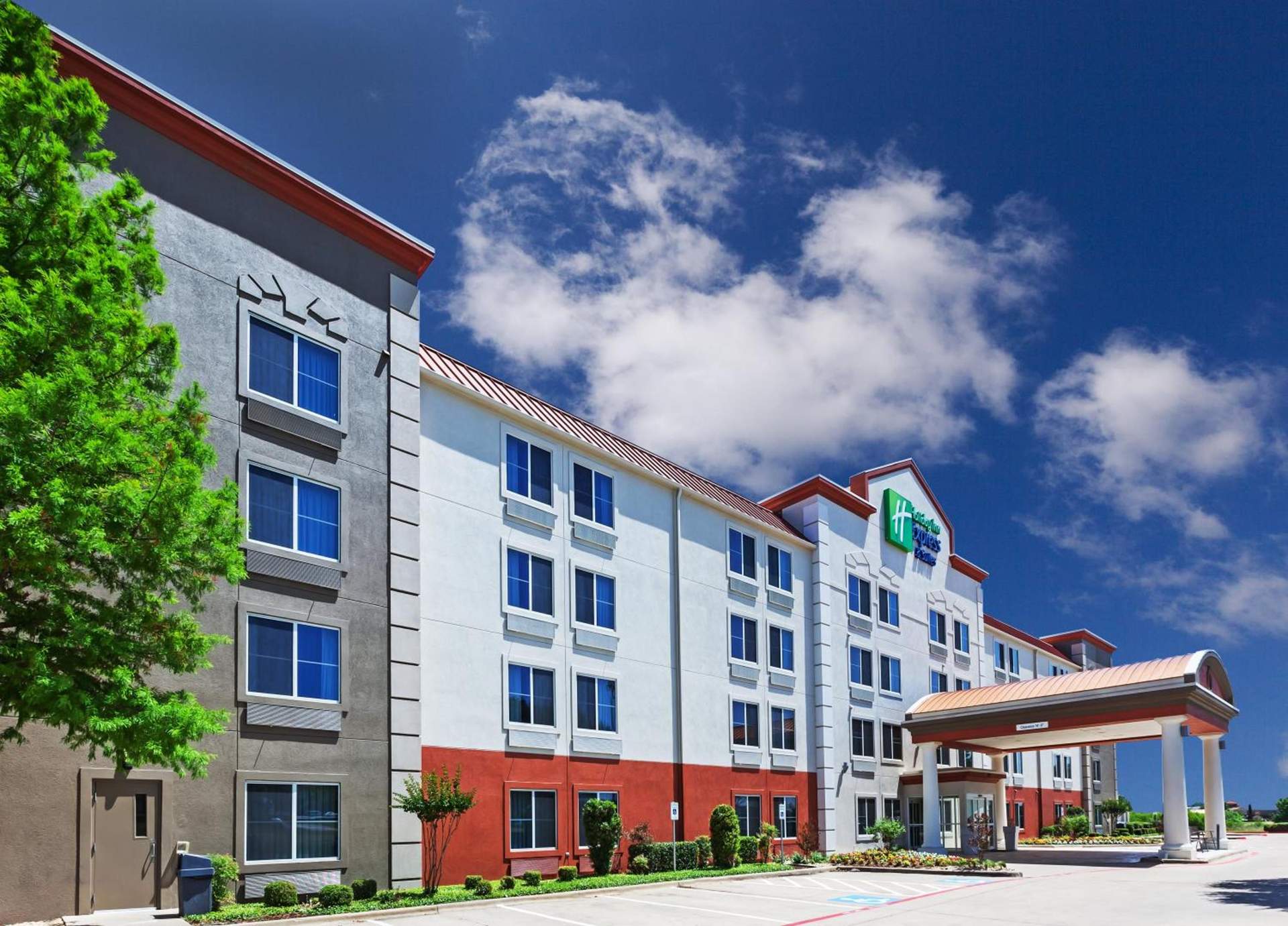 Holiday Inn Express Hotel & Suites Dallas Lewisville by IHG