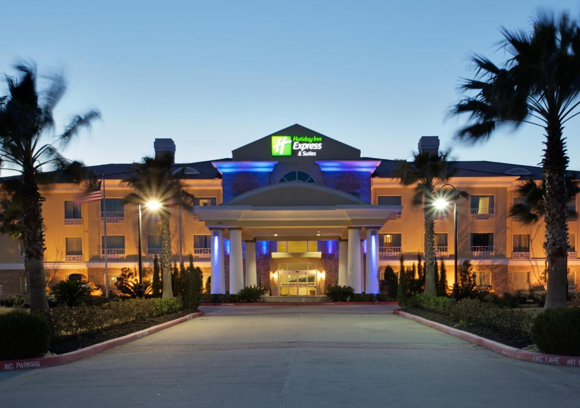 Holiday Inn Express Pearland by IHG — hotel in Pearland