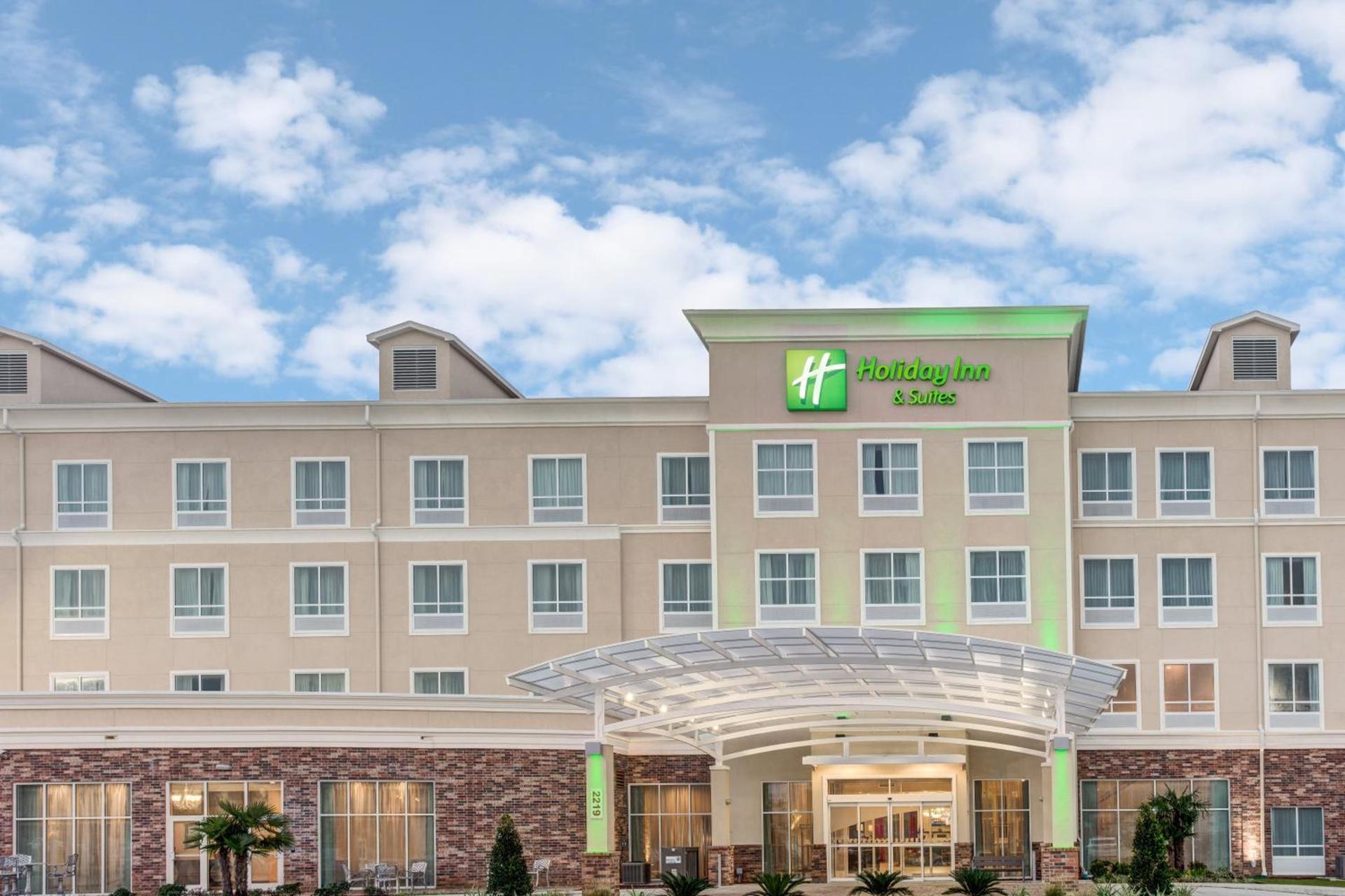 Holiday Inn & Suites Lafayette North by IHG — hotel in Lafayette