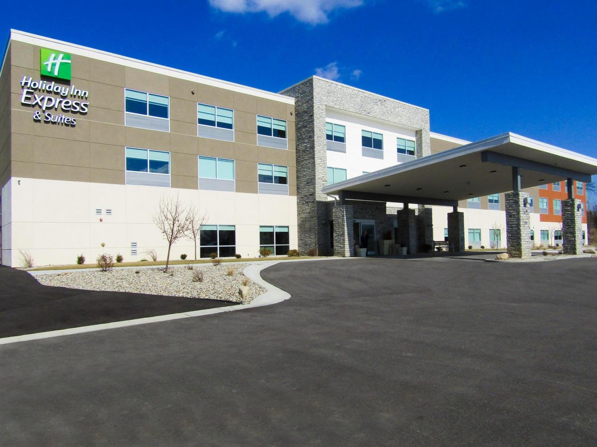 Holiday Inn Express & Suites Coldwater by IHG — hotel in Coldwater