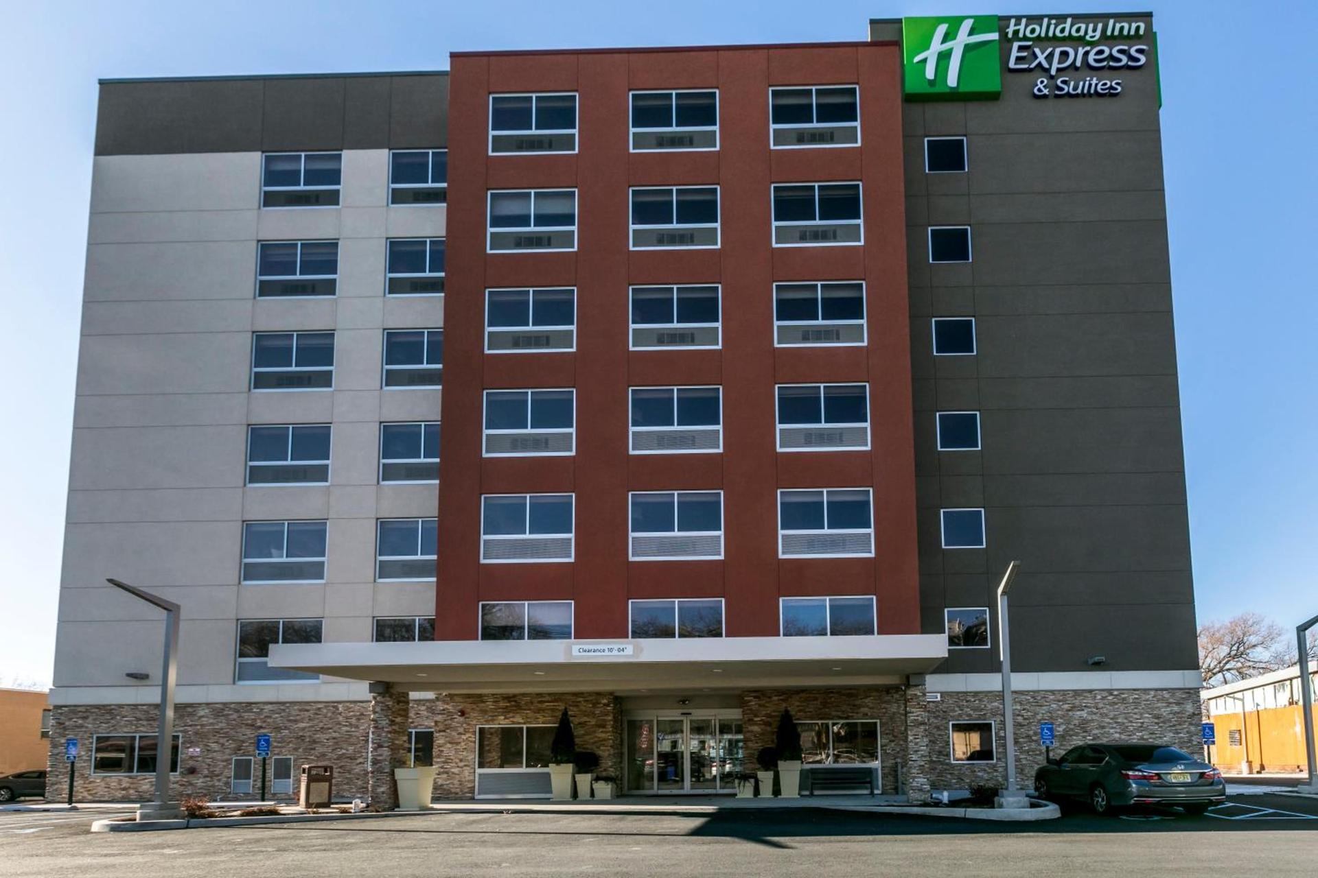 Holiday Inn Express & Suites Jersey City North - Hoboken by IHG — hotel in Jersey City