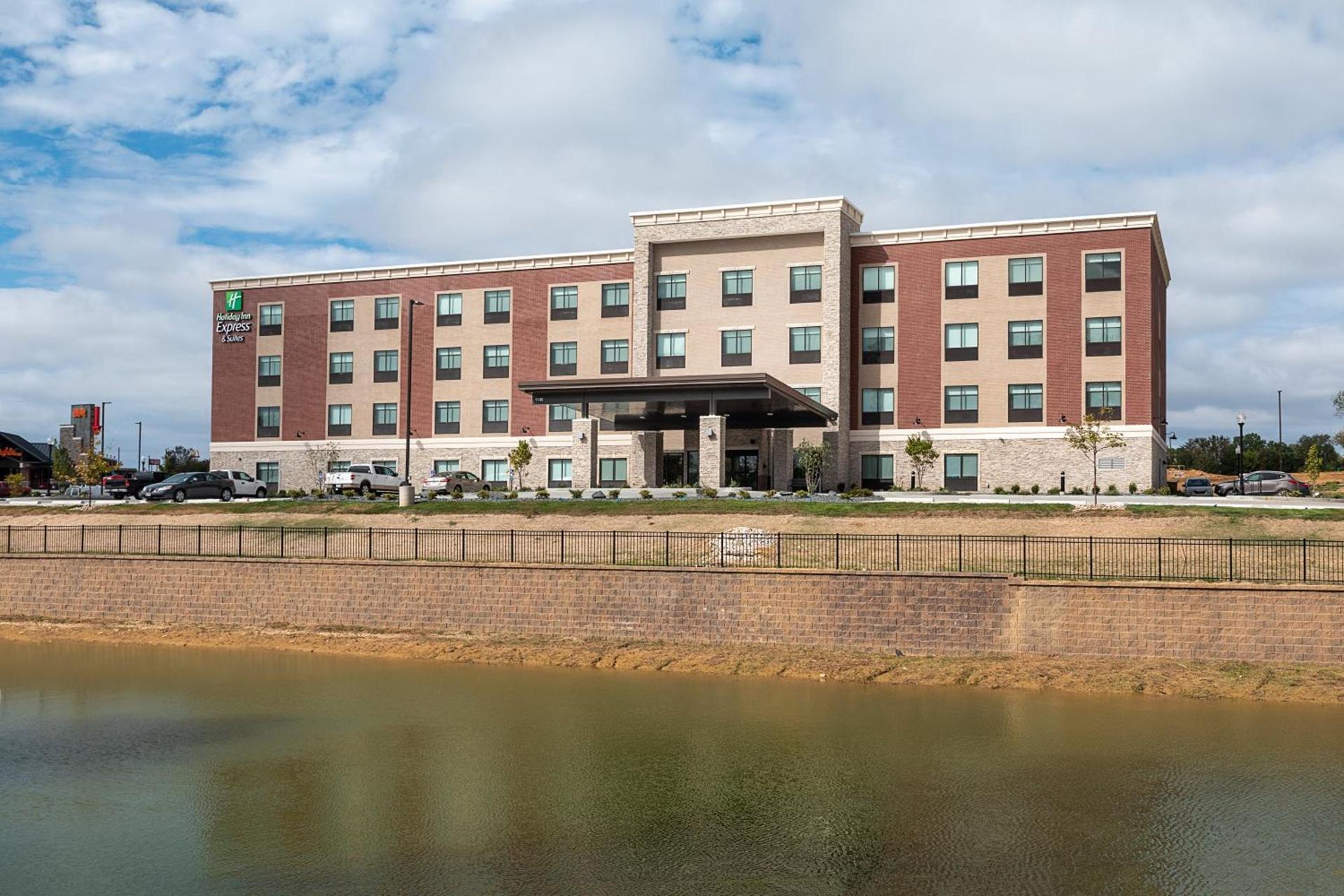 Holiday Inn Express & Suites - Wentzville St Louis West by IHG — hotel in Wentzville
