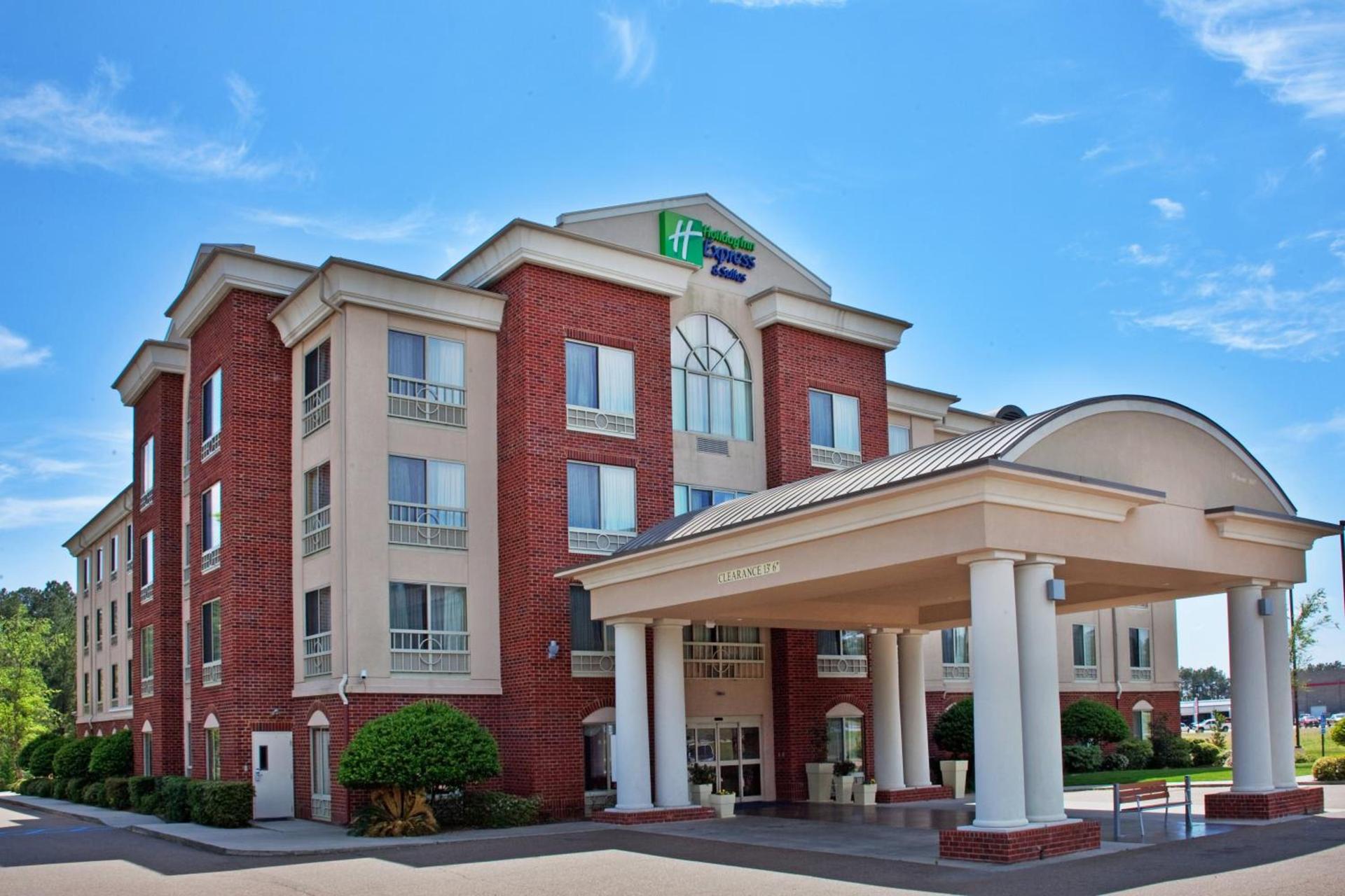 Holiday Inn Express Hotel & Suites West Monroe by IHG — hotel in West Monroe