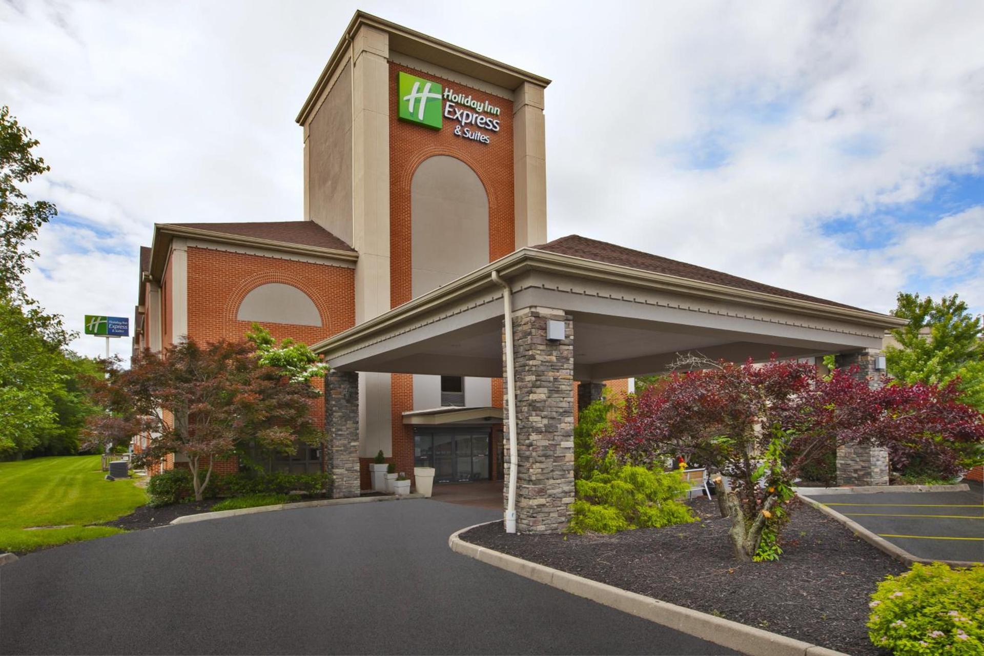 Holiday Inn Express Hotel & Suites Cincinnati Northeast-Milford by IHG — hotel in Milford