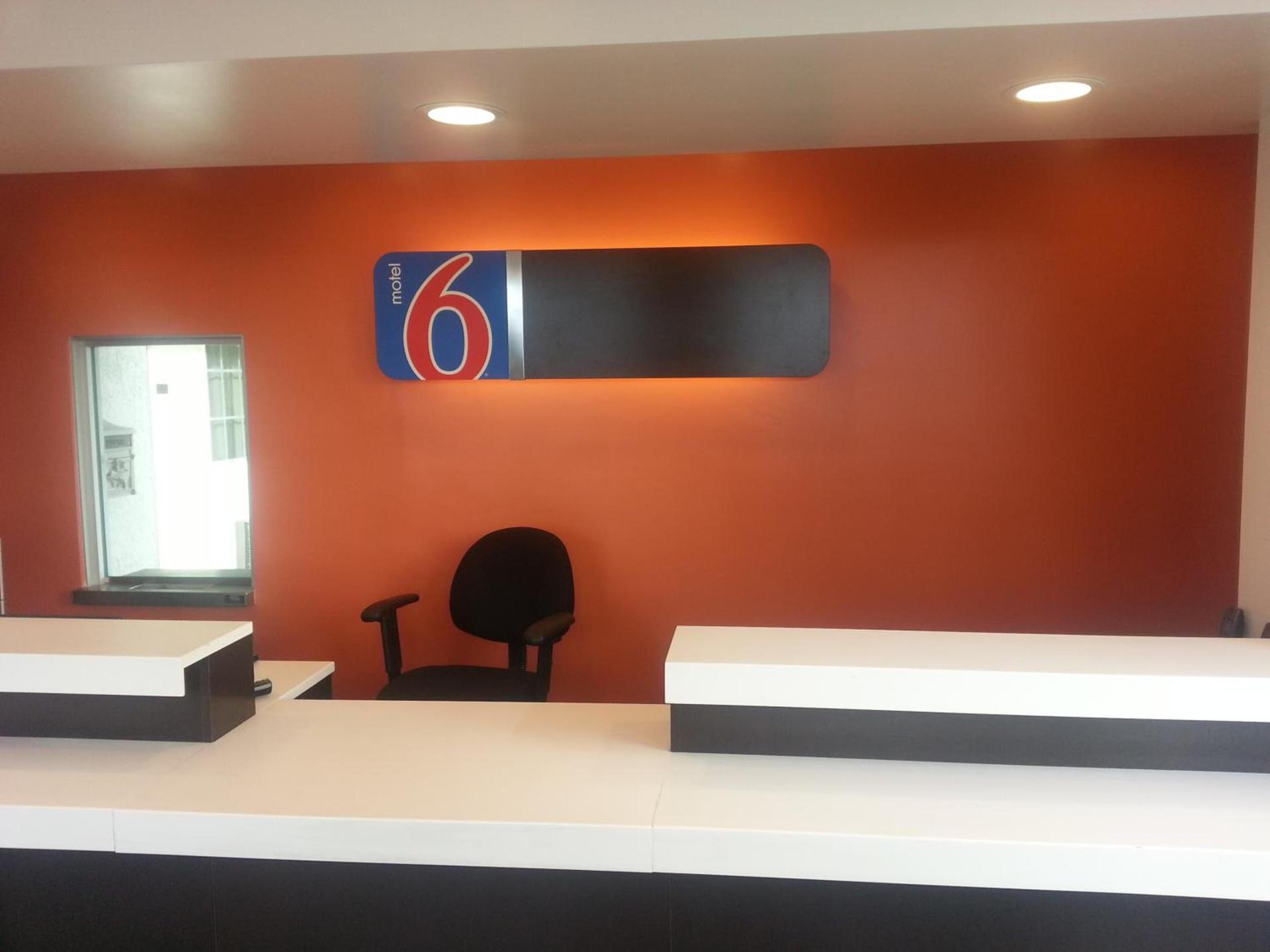 Motel 6 Bell Gardens, CA - Los Angeles — hotel in Bell Gardens