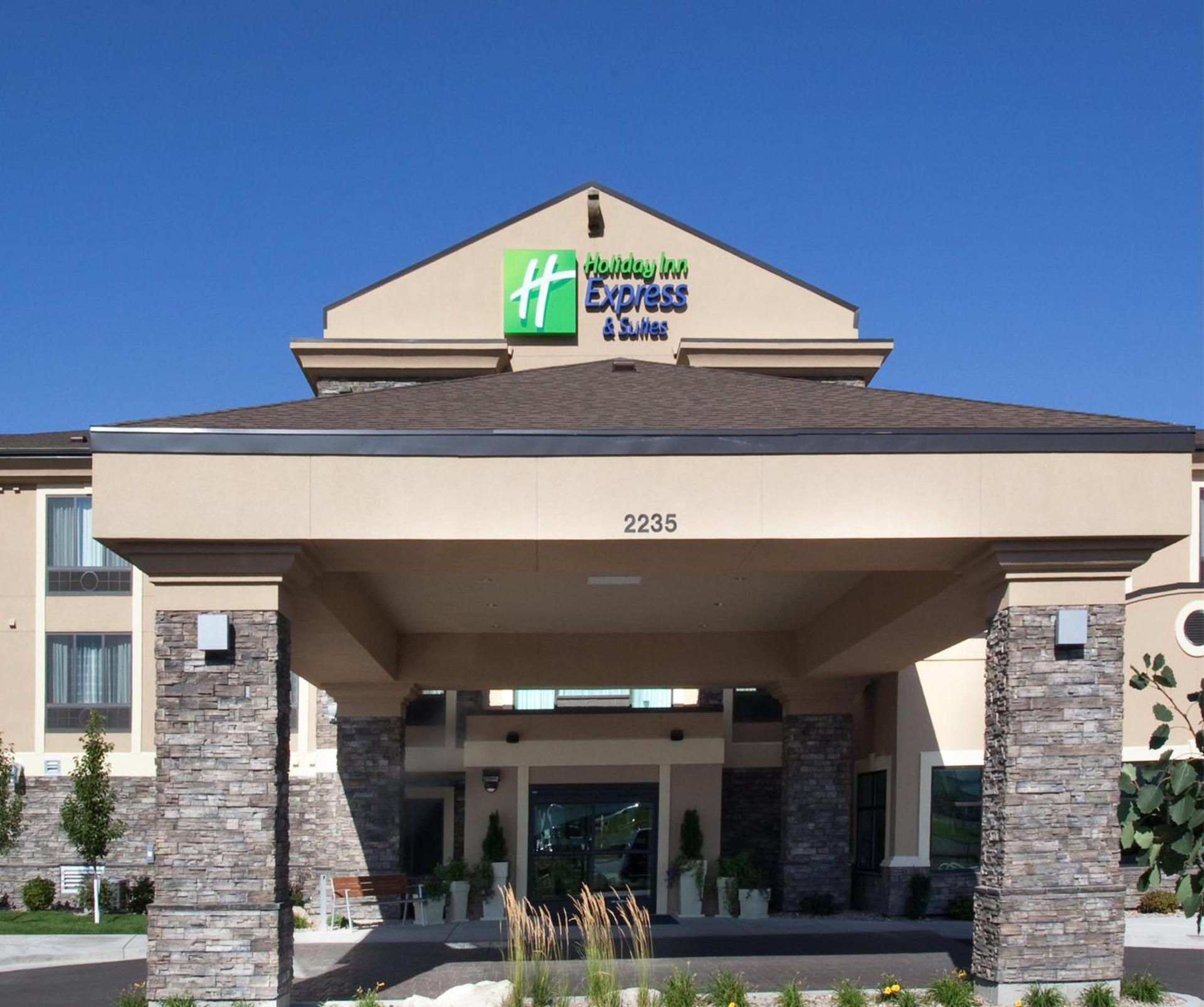 Holiday Inn Express & Suites Logan by IHG — hotel in Logan