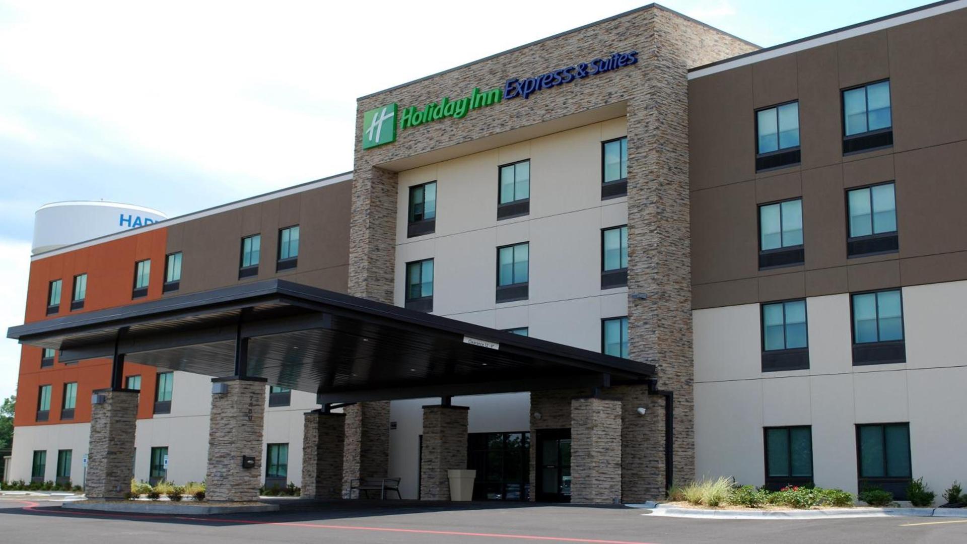 Holiday Inn Express & Suites White Hall by IHG — hotel in White Hall