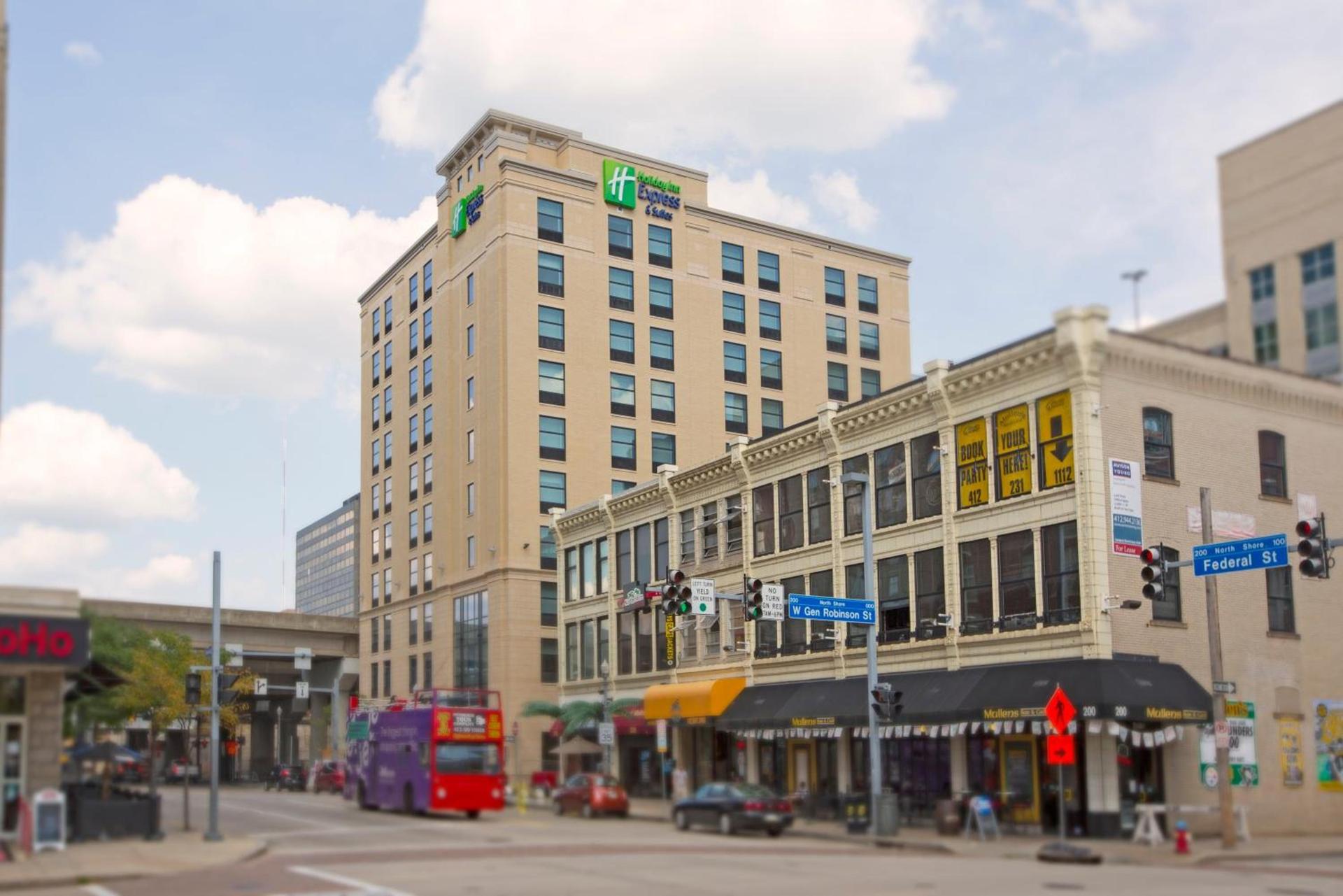 Holiday Inn Express & Suites Pittsburgh North Shore by IHG — hotel in Pittsburgh