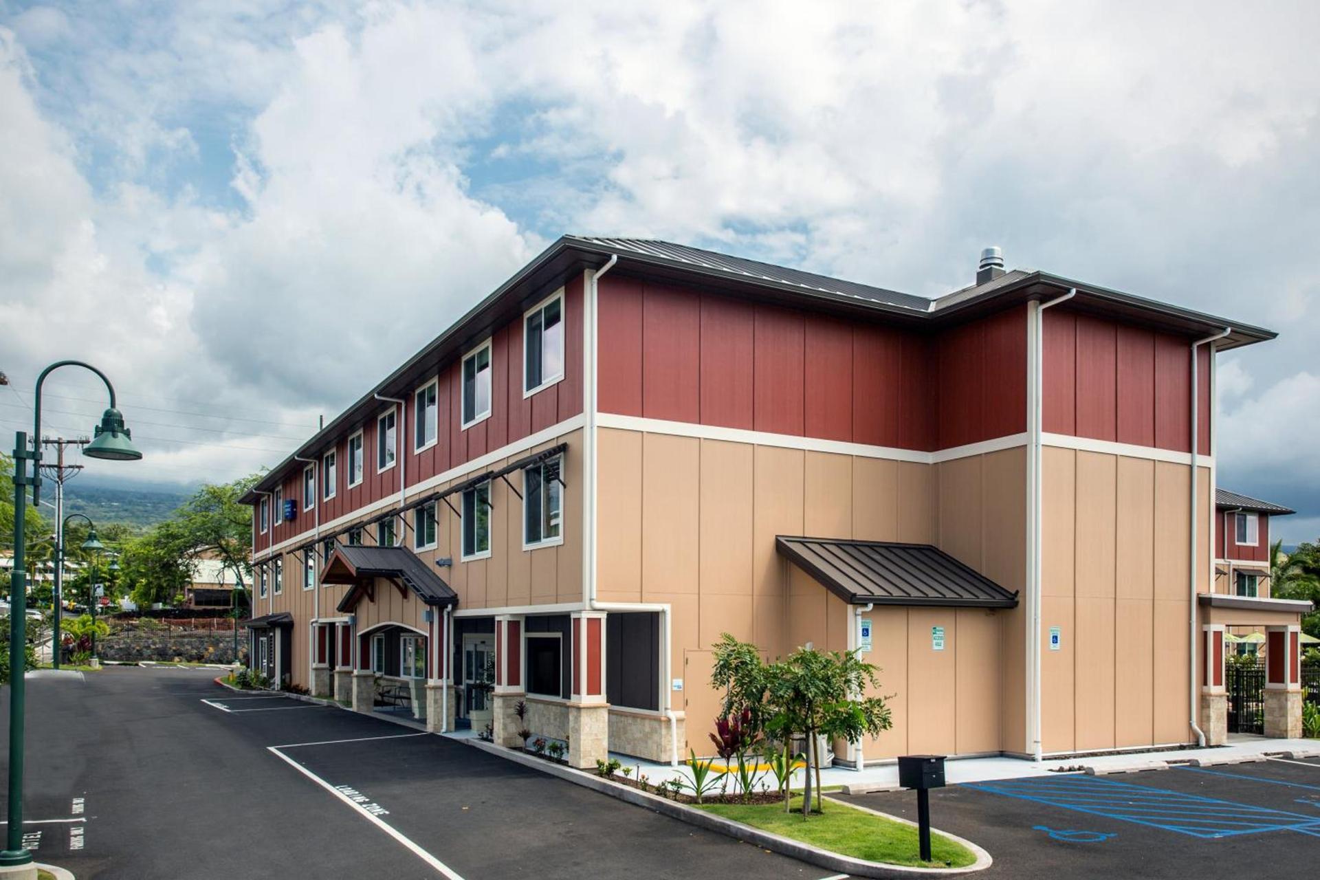 Holiday Inn Express & Suites Kailua-Kona by IHG — hotel in Kailua-Kona