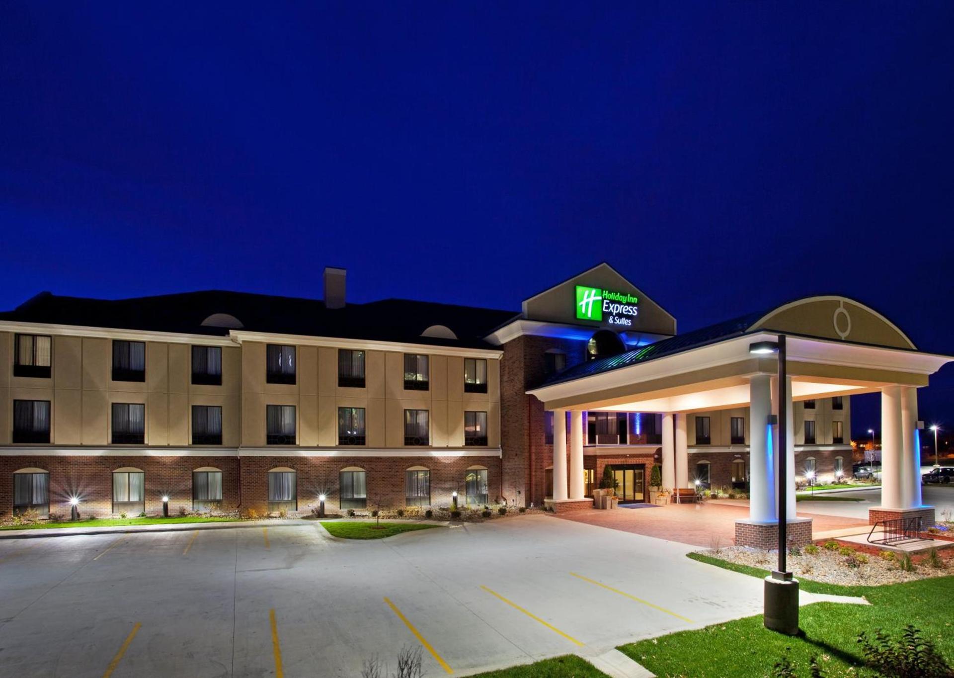 Holiday Inn Express Hotel & Suites East Lansing by IHG — hotel in East Lansing