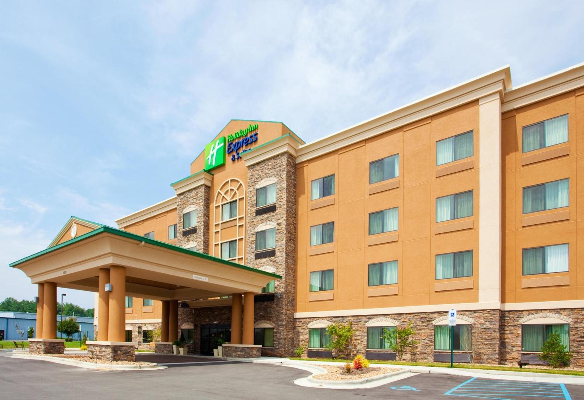 Holiday Inn Express Hotel & Suites Mount Airy by IHG — hotel in Mount Airy