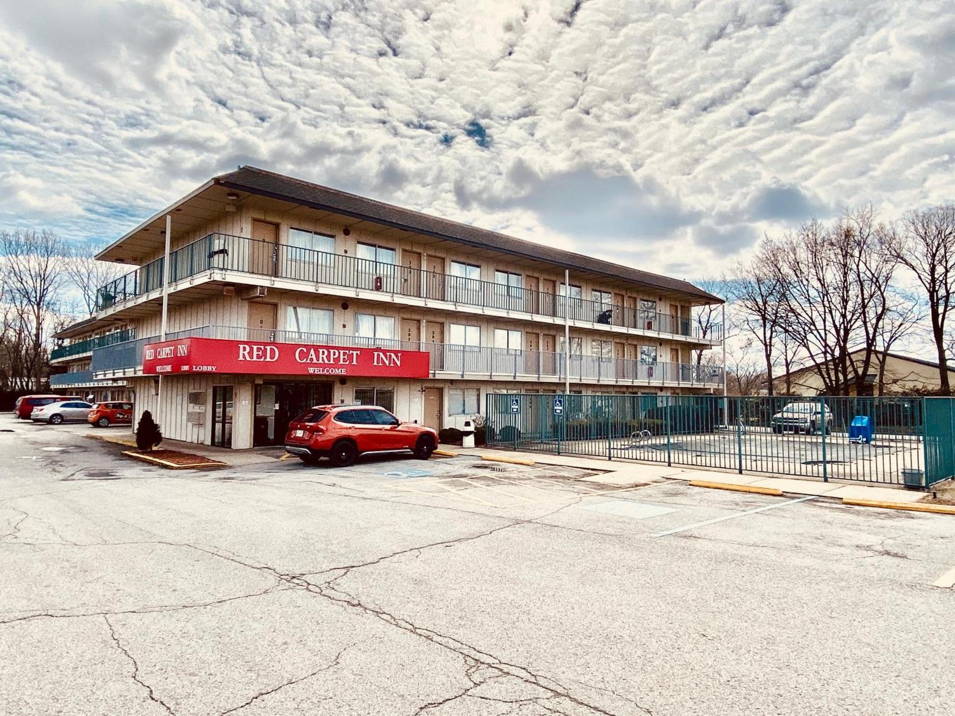 RED CARPET INN LOUISVILLE NORTH -Jeffersonville In — hotel in Jeffersonville